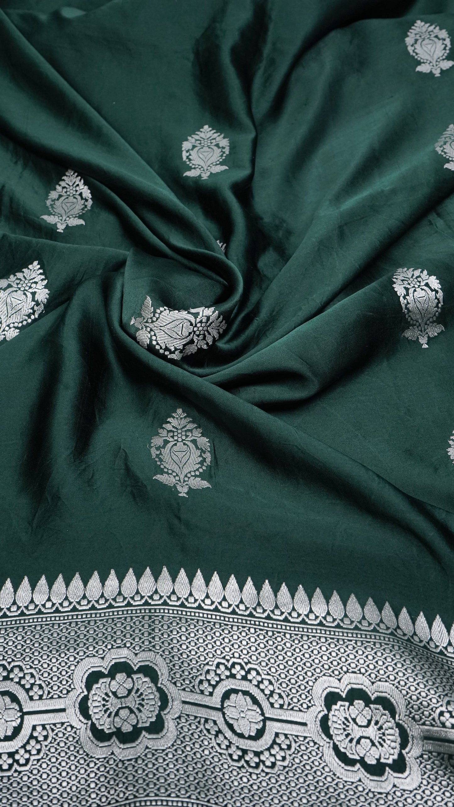 Pure Banarasi Handloom Katan Mashru Kadhwa Boota Saree