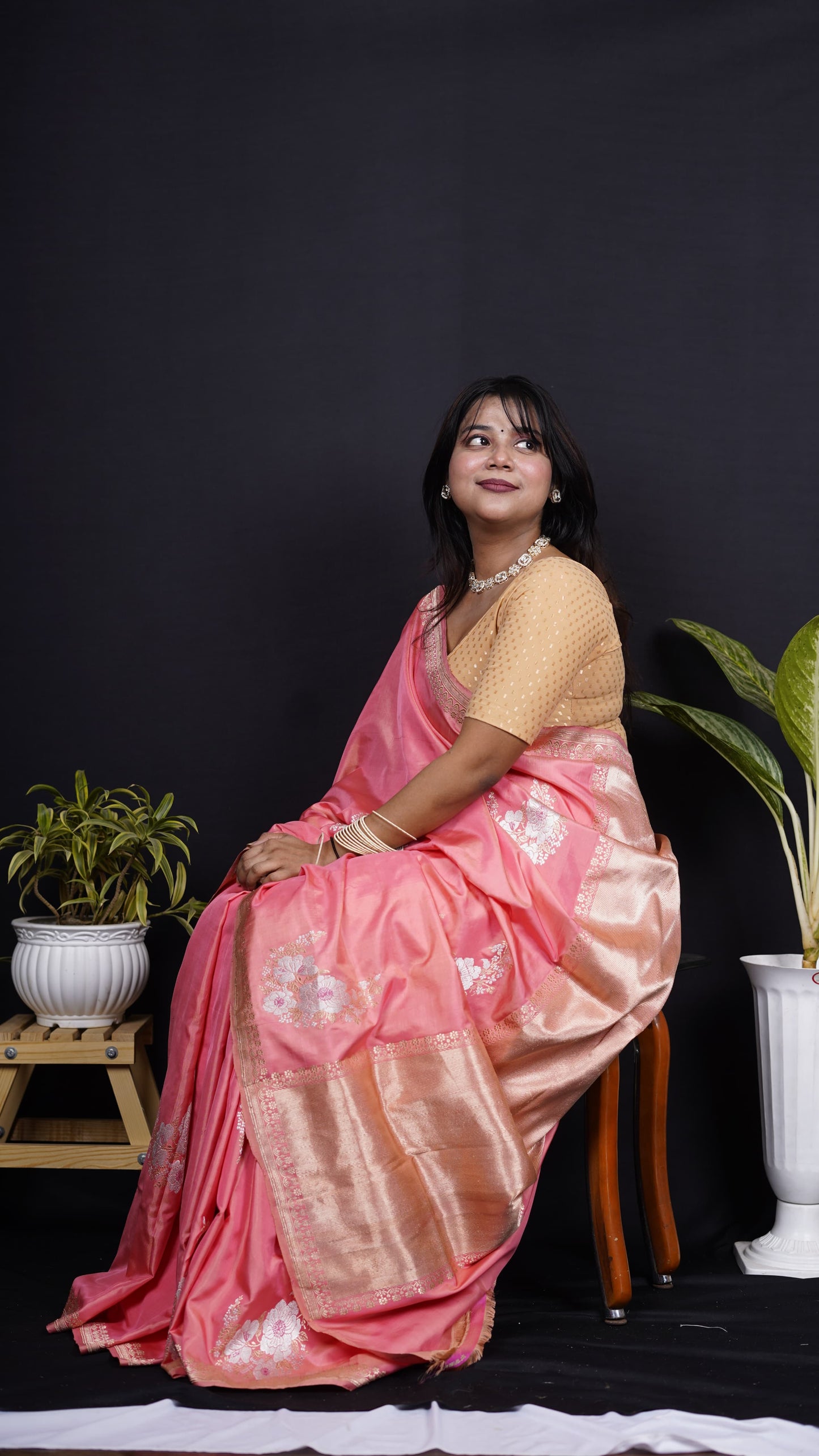 Pure Banarasi Handloom Traditional Boota Saree