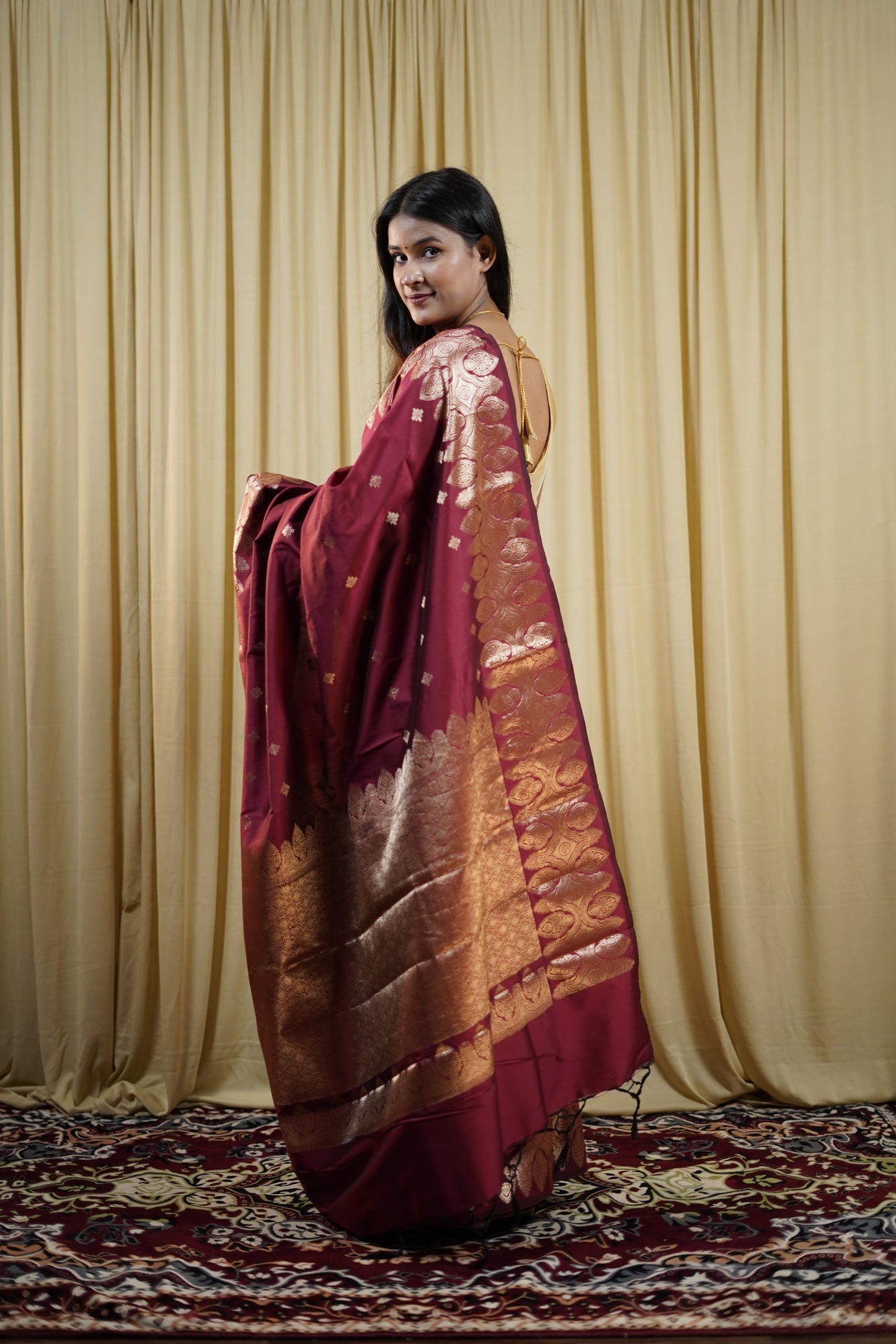 Pure Banarasi Handloom Traditional Boota Saree