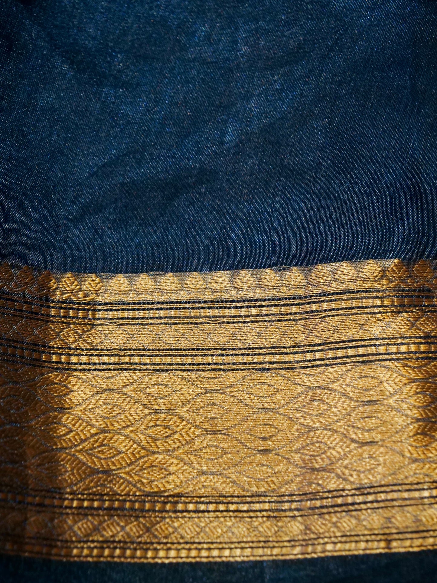 Pure Banarasi Handloom Tissue Kadhwa Saree