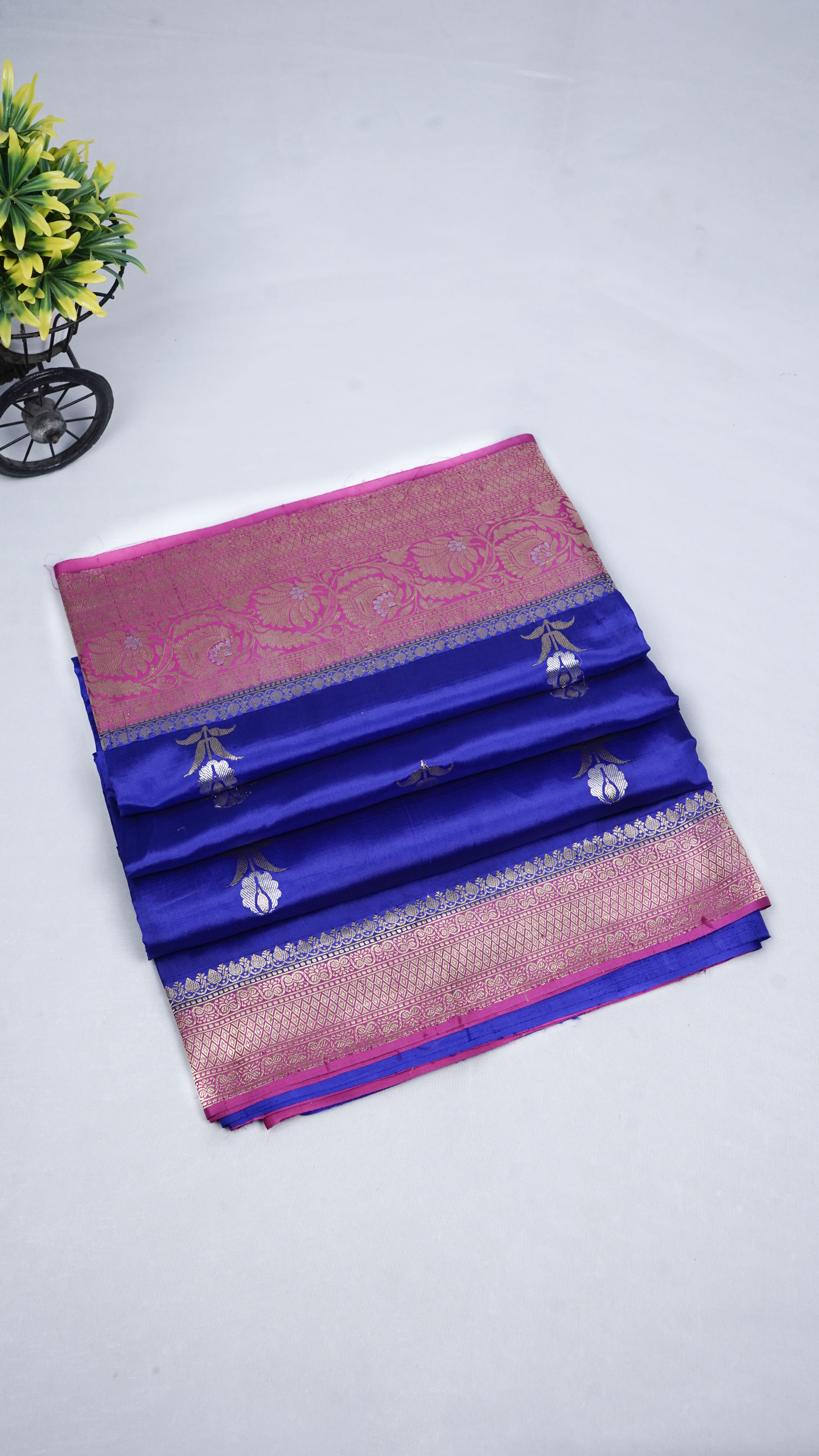 Pure Banarasi Handloom Katan Raw Mango Saree