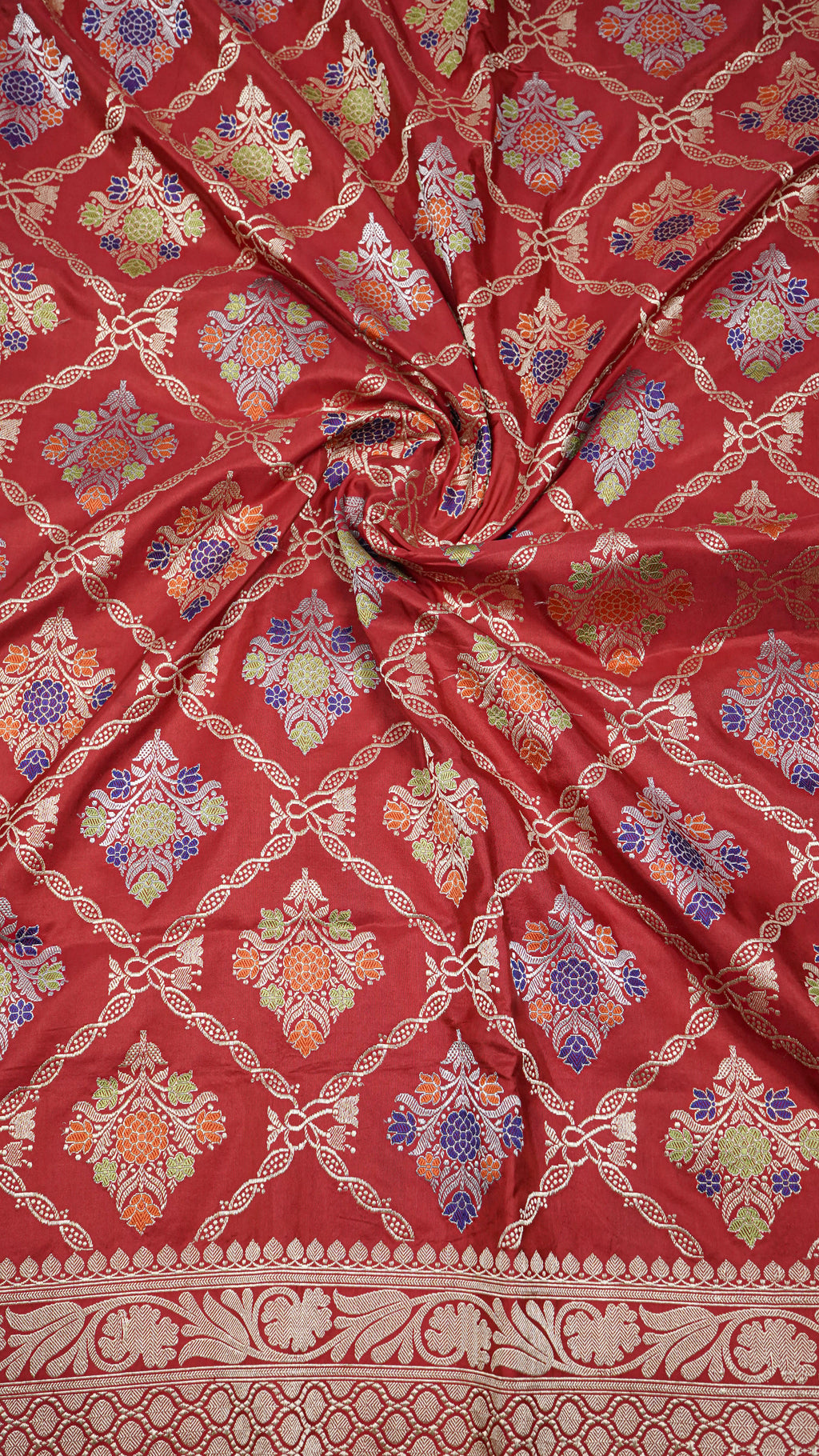 Pure Banarasi Handloom Katan Meenakari Jangla Saree