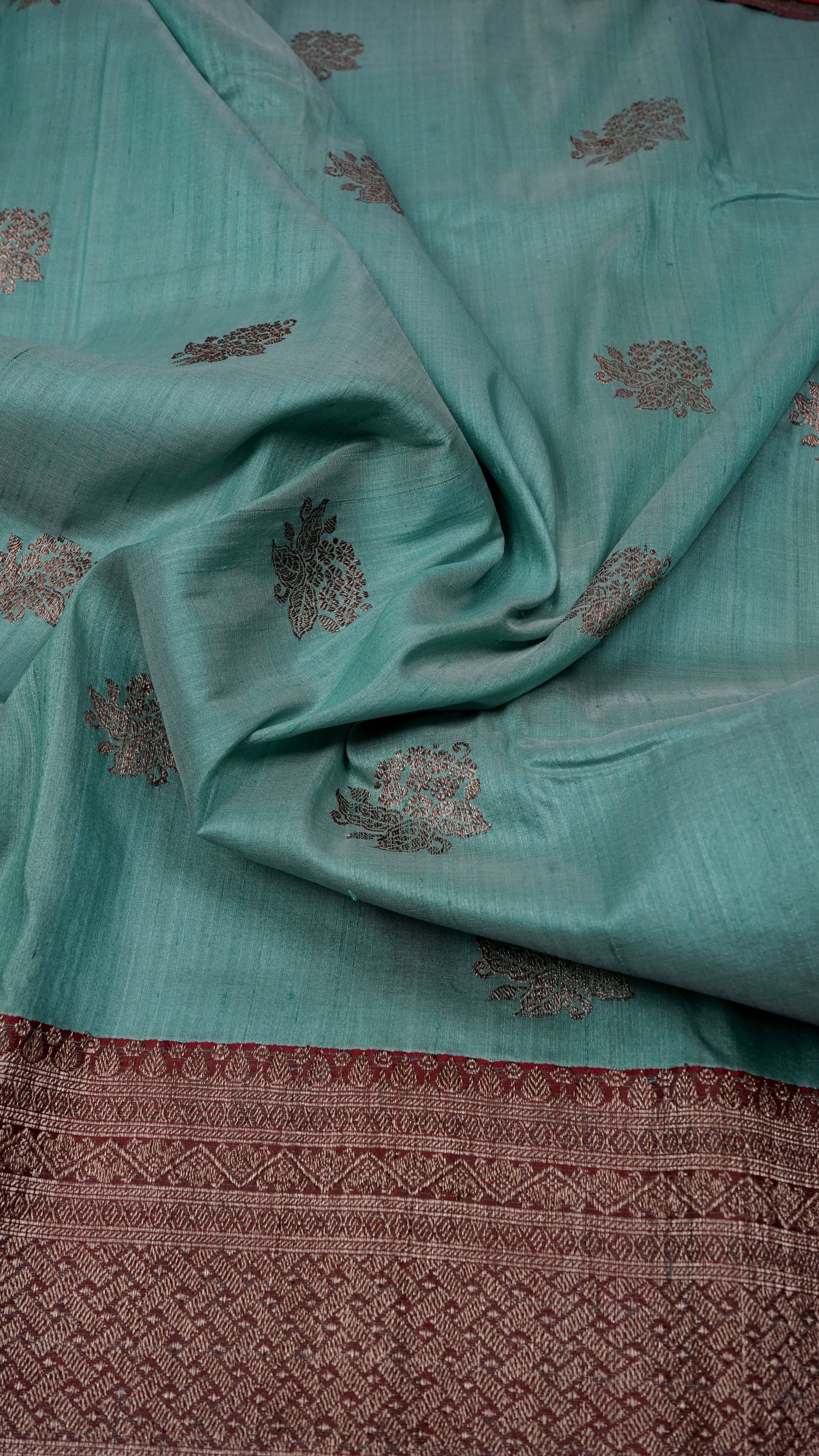 Pure Banarasi Handloom Katan Tussar Boota Saree