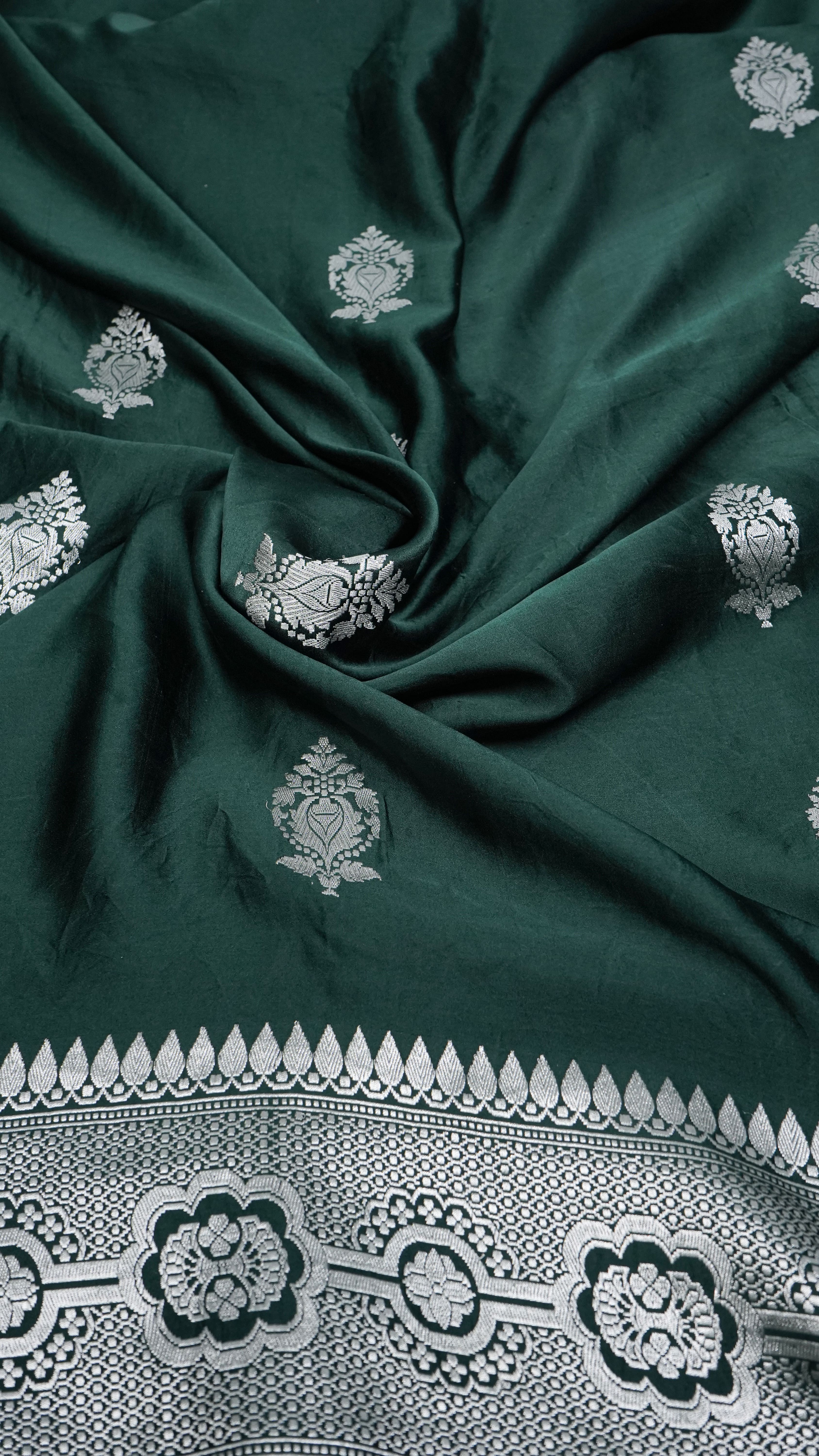 Pure Banarasi Handloom Katan Mashru Kadhwa Boota Saree
