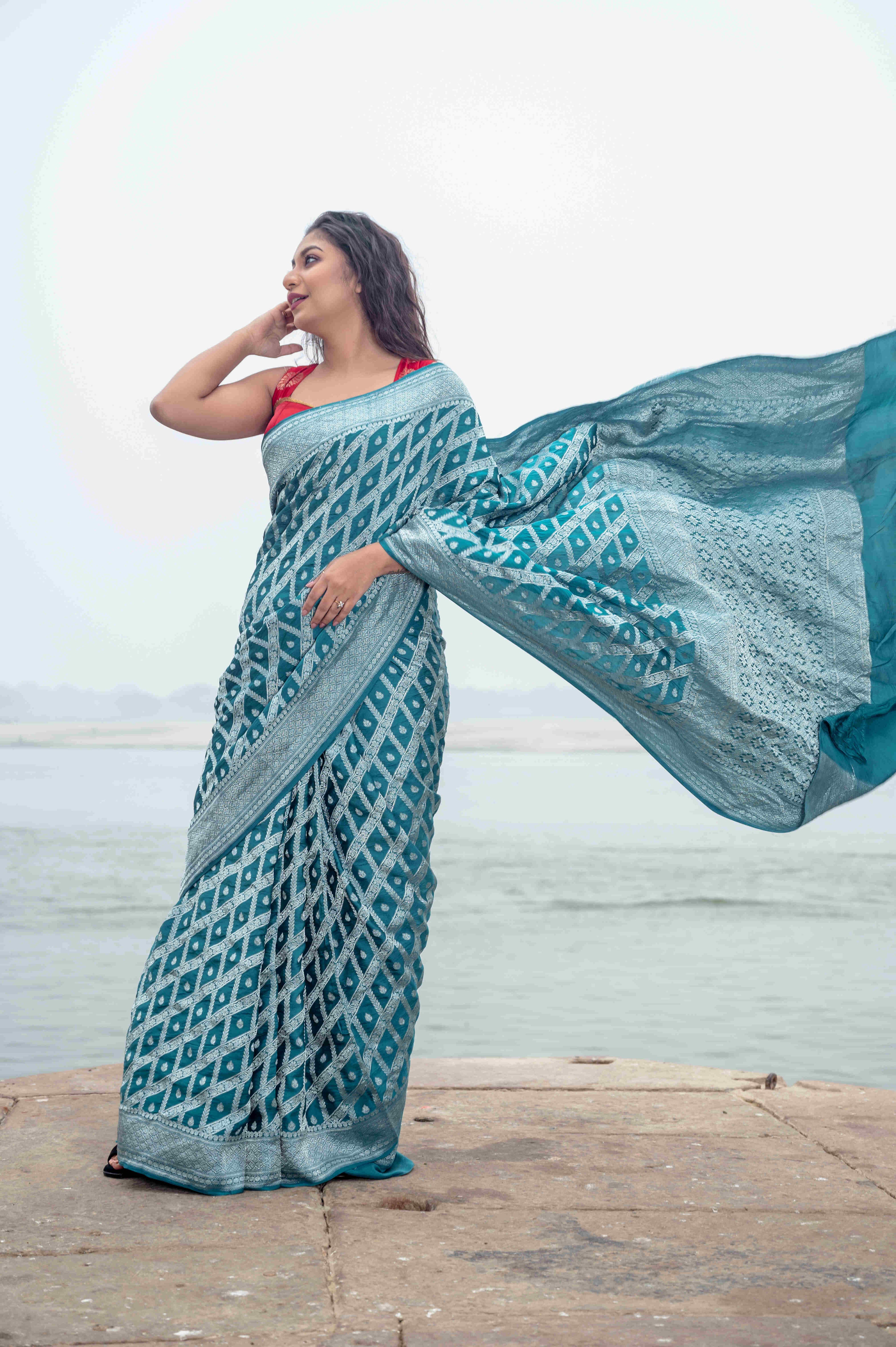 Pure Banarasi Mashru Silk Ghar Chola Saree