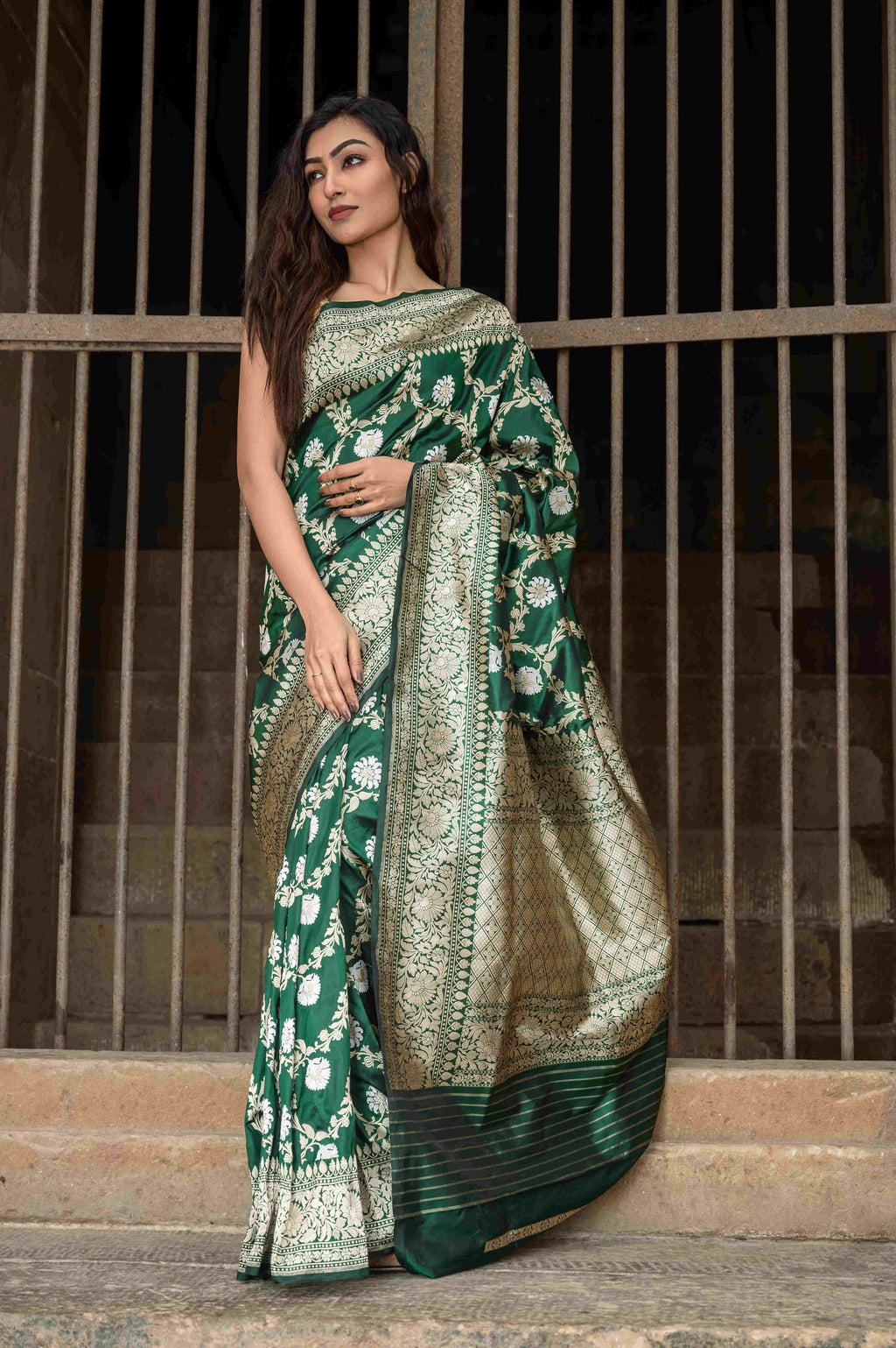 Pure Banarasi Katan Roopa Sona Jangla Saree
