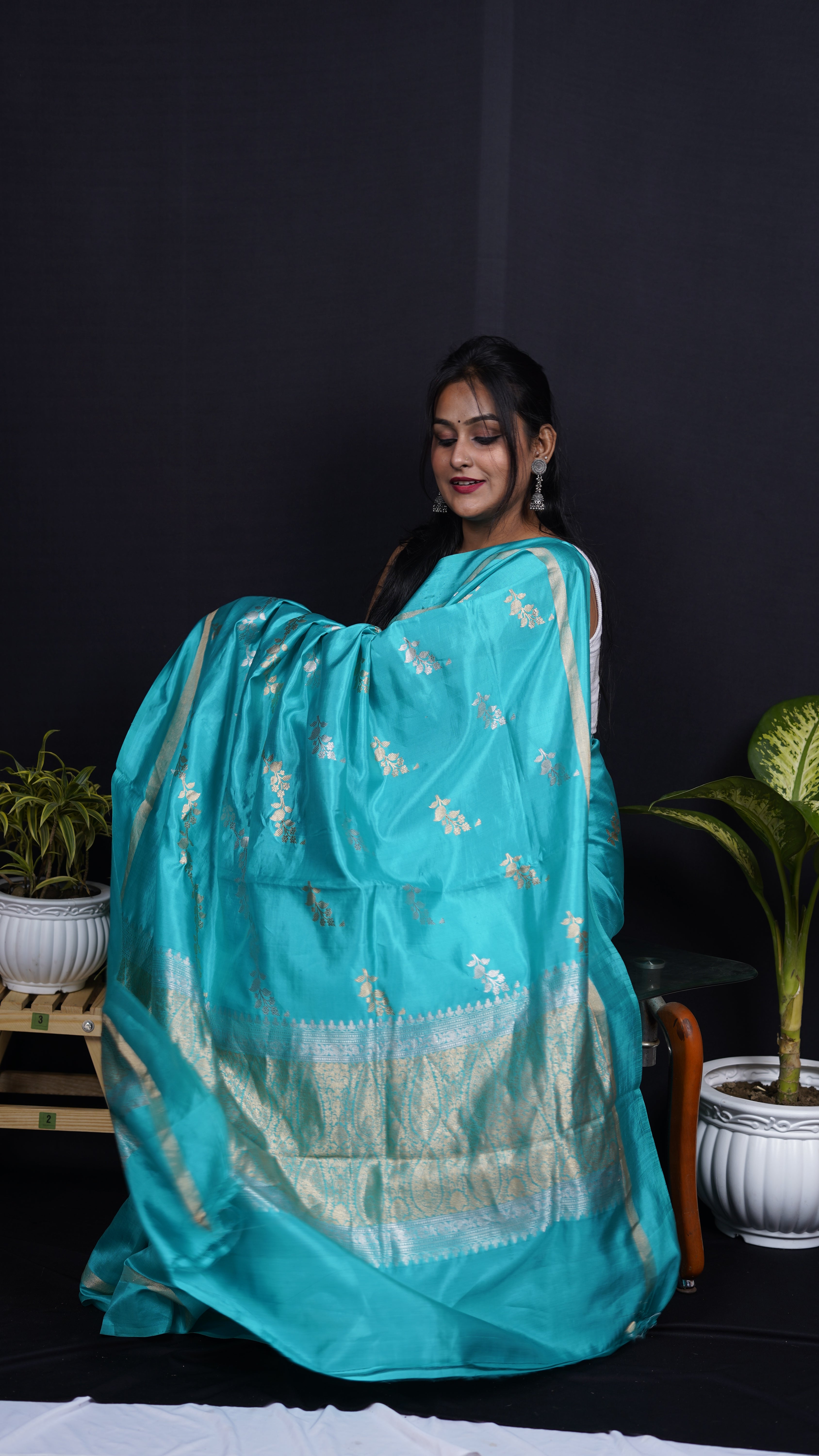Pure Banarasi Handloom Raw Mango Silk Saree
