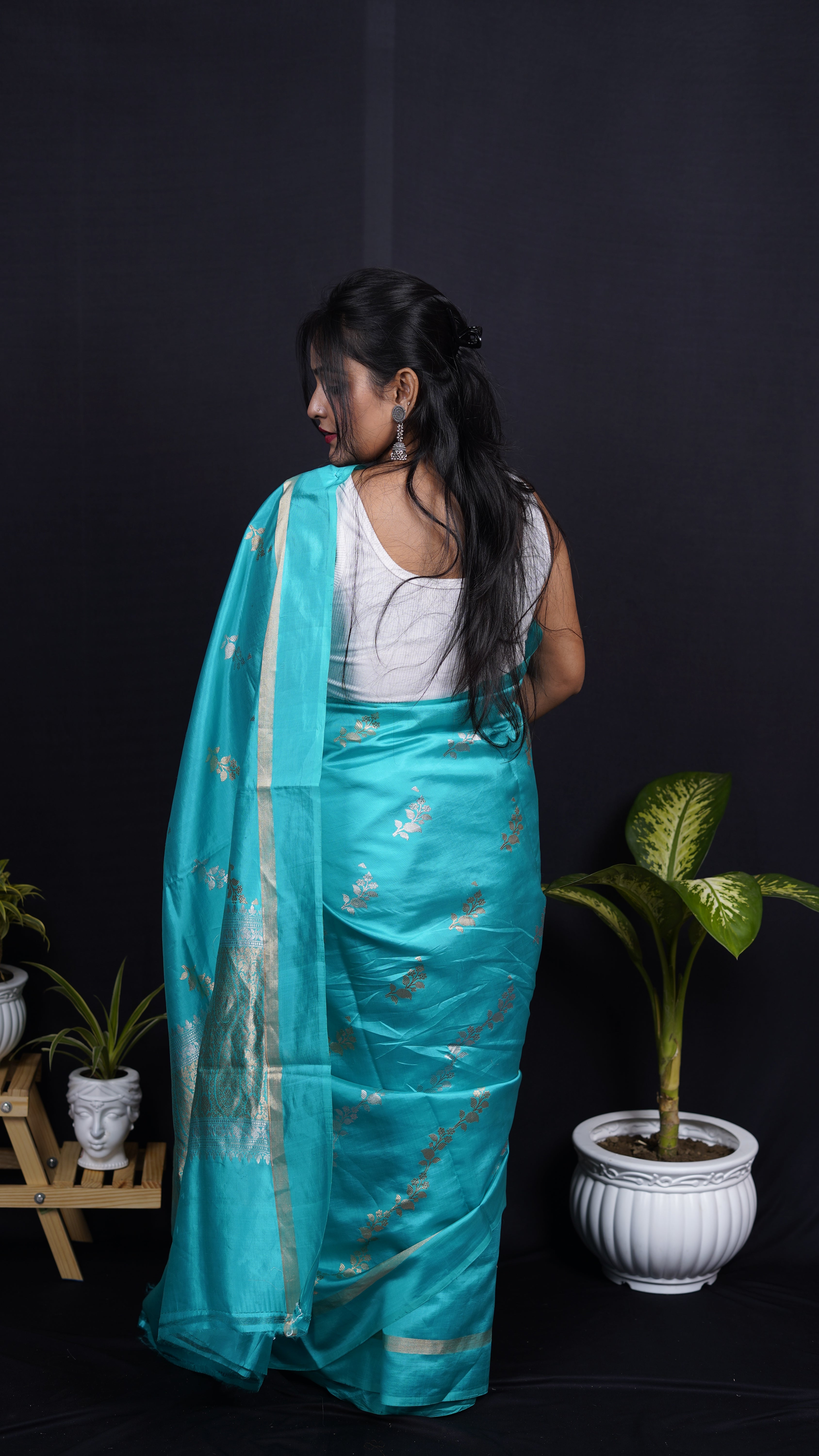 Pure Banarasi Handloom Raw Mango Silk Saree