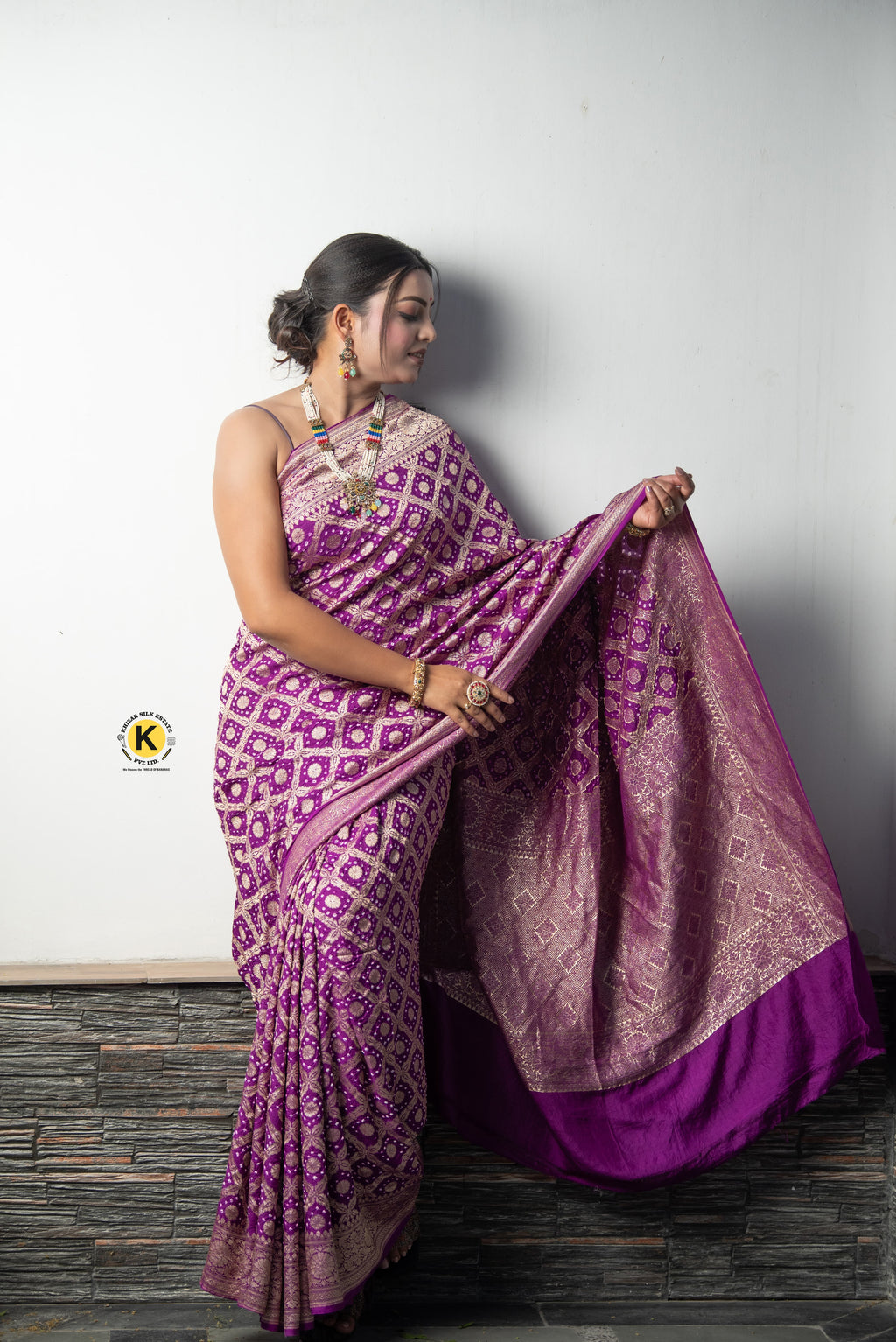 Pure Banarasi Handloom Mashru Bandhej Handwoven Saree