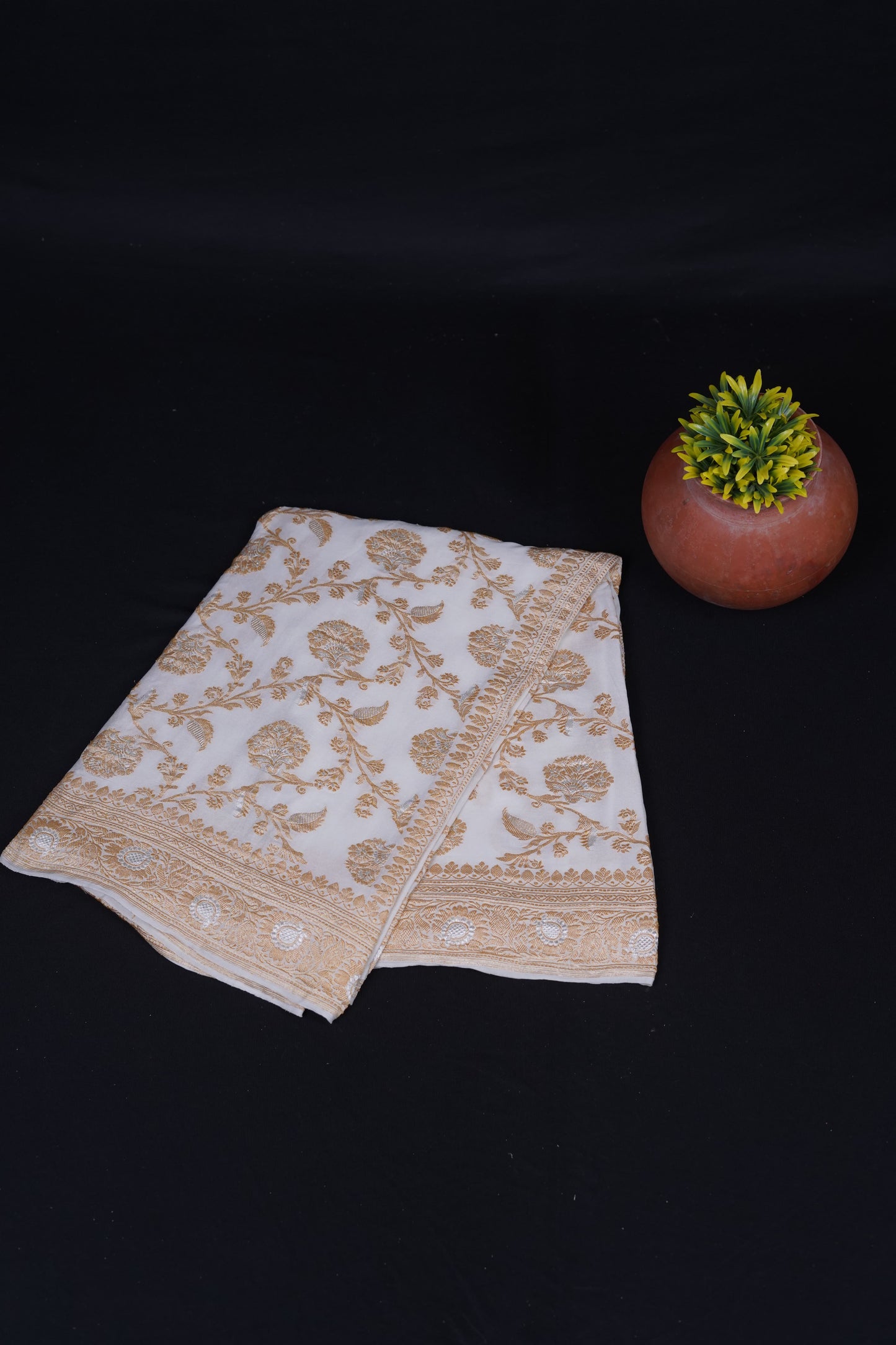 Pure Banarasi Handloom Khaddi Georgette Real Zari Jungla Saree