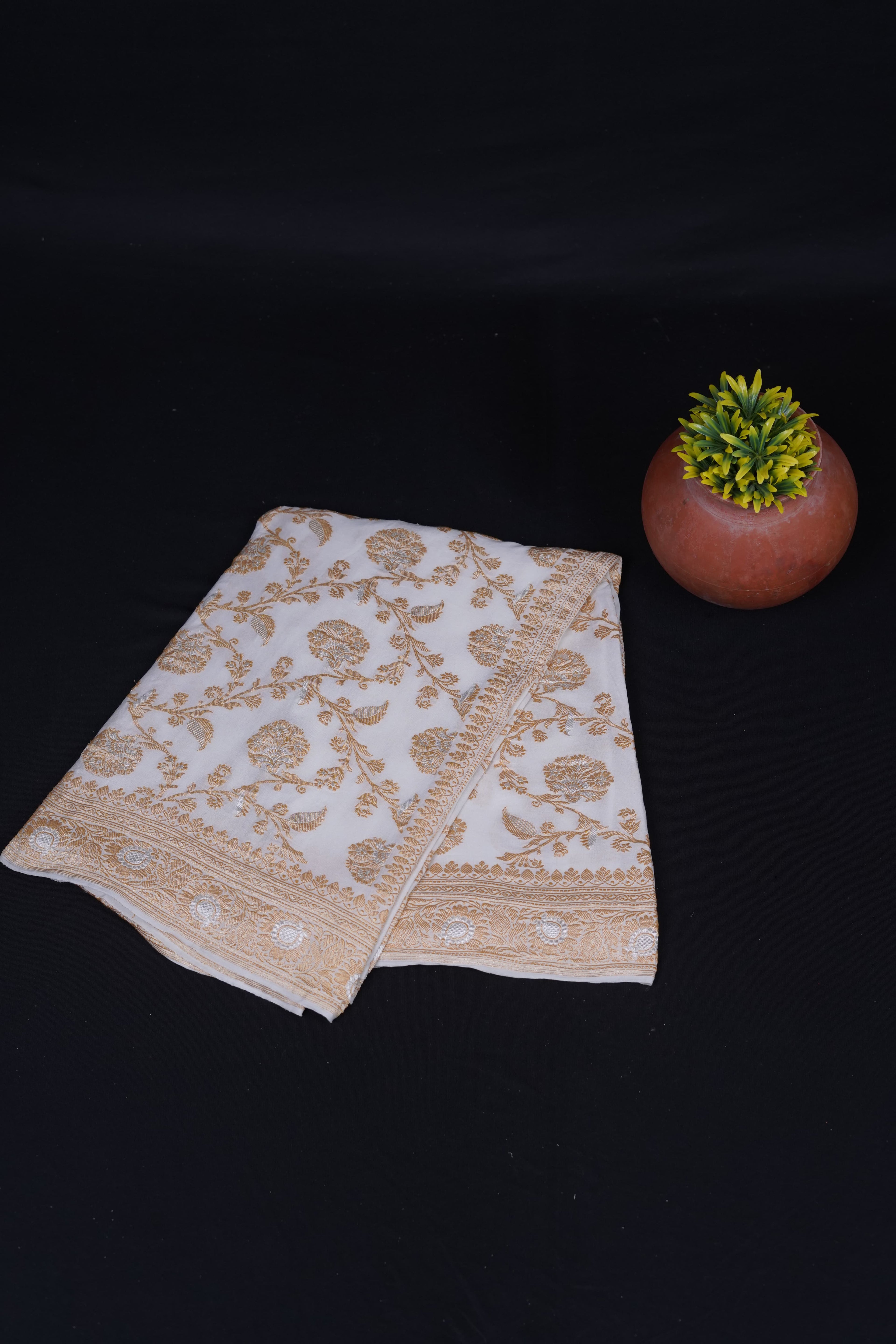 Pure Banarasi Handloom Khaddi Georgette Real Zari Jungla Saree