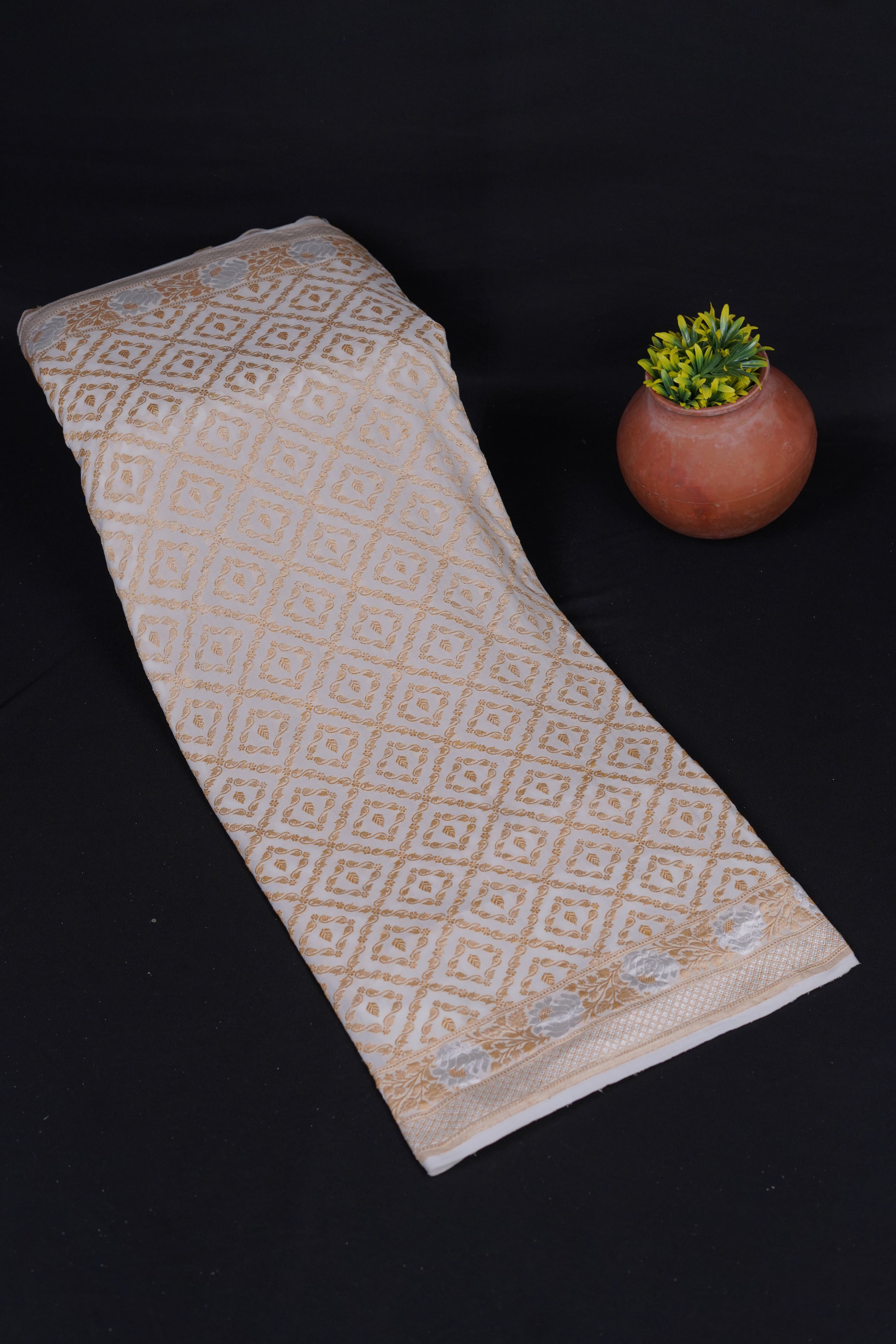 Pure Banarasi Handloom Khaddi Georgette Real Zari Jungla Saree
