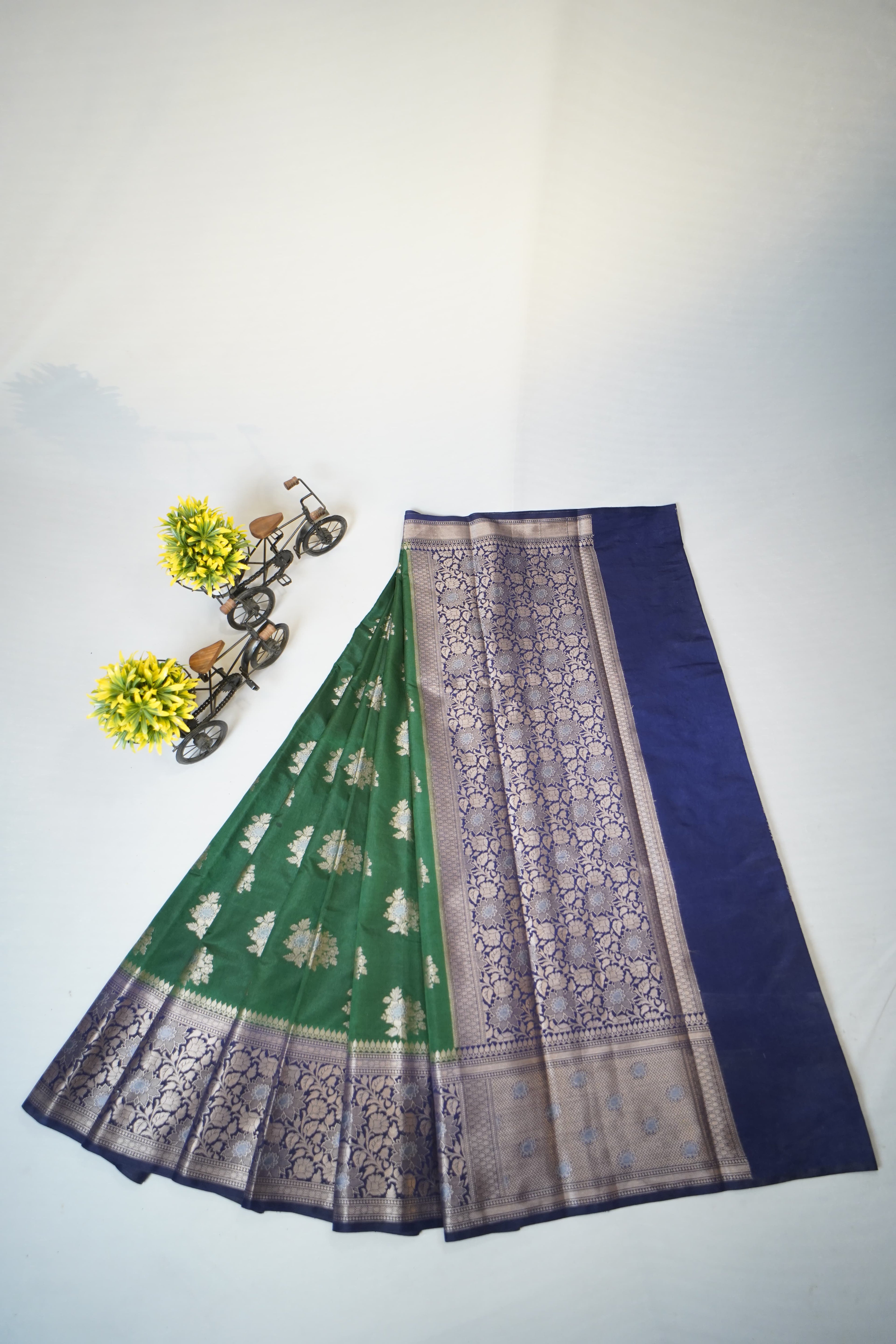 Pure Banarasi Powerloom Katan Dupion Silk Saree