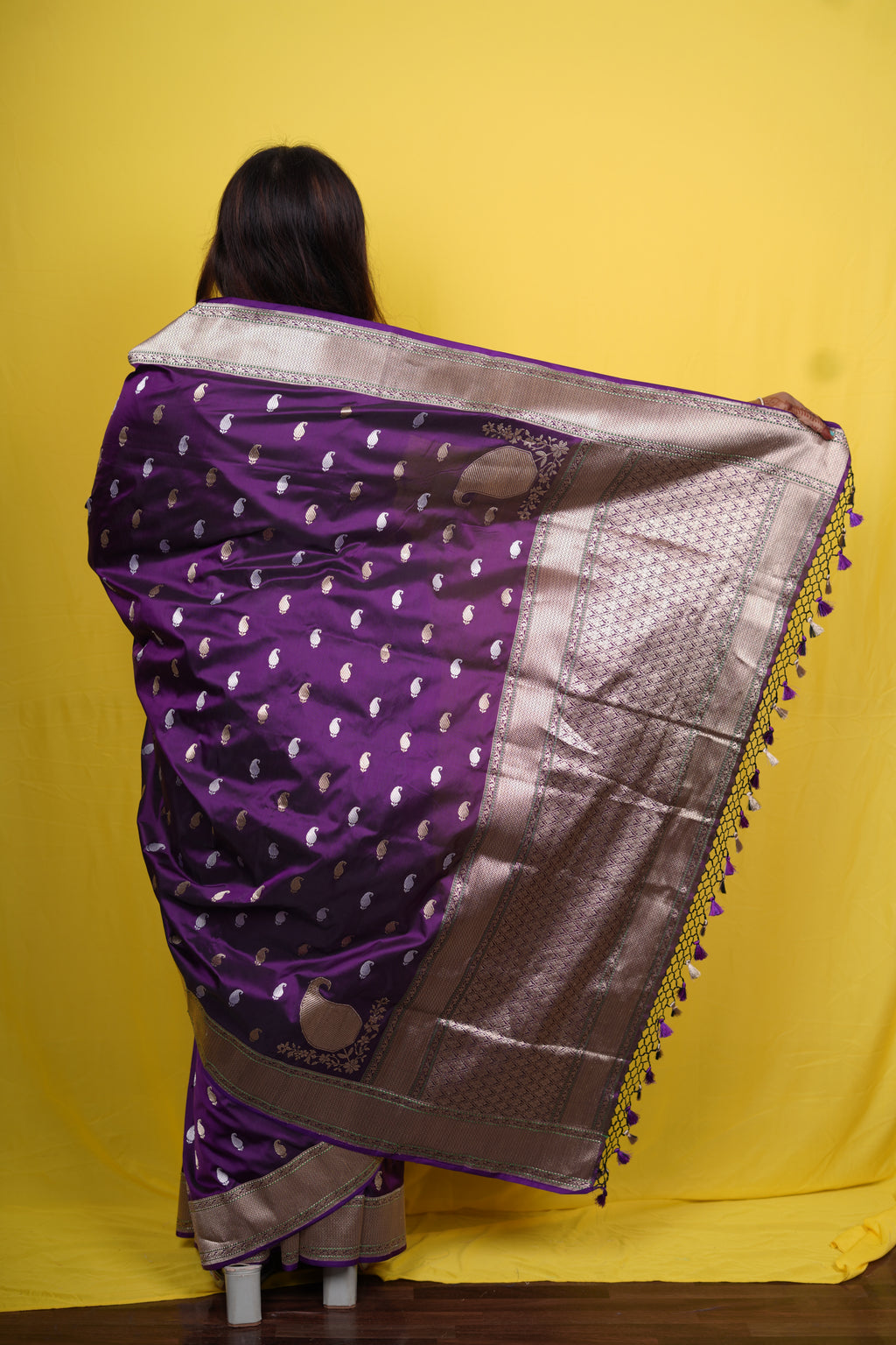 Pure Banarasi Handloom Katan Rupa Sona Buti Saree