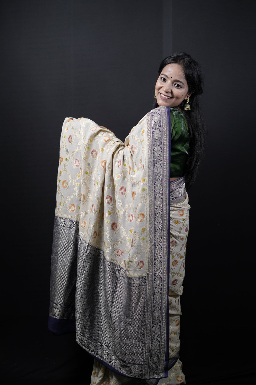 Pure Banarasi Handloom Moonga Georgette Saree