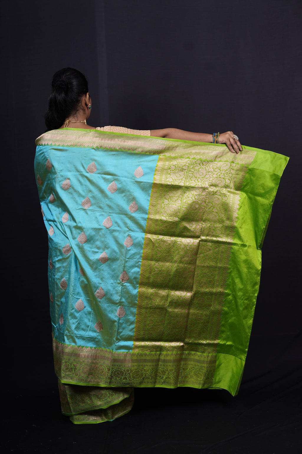 Pure Banarasi Handloom Katan Boota Saree