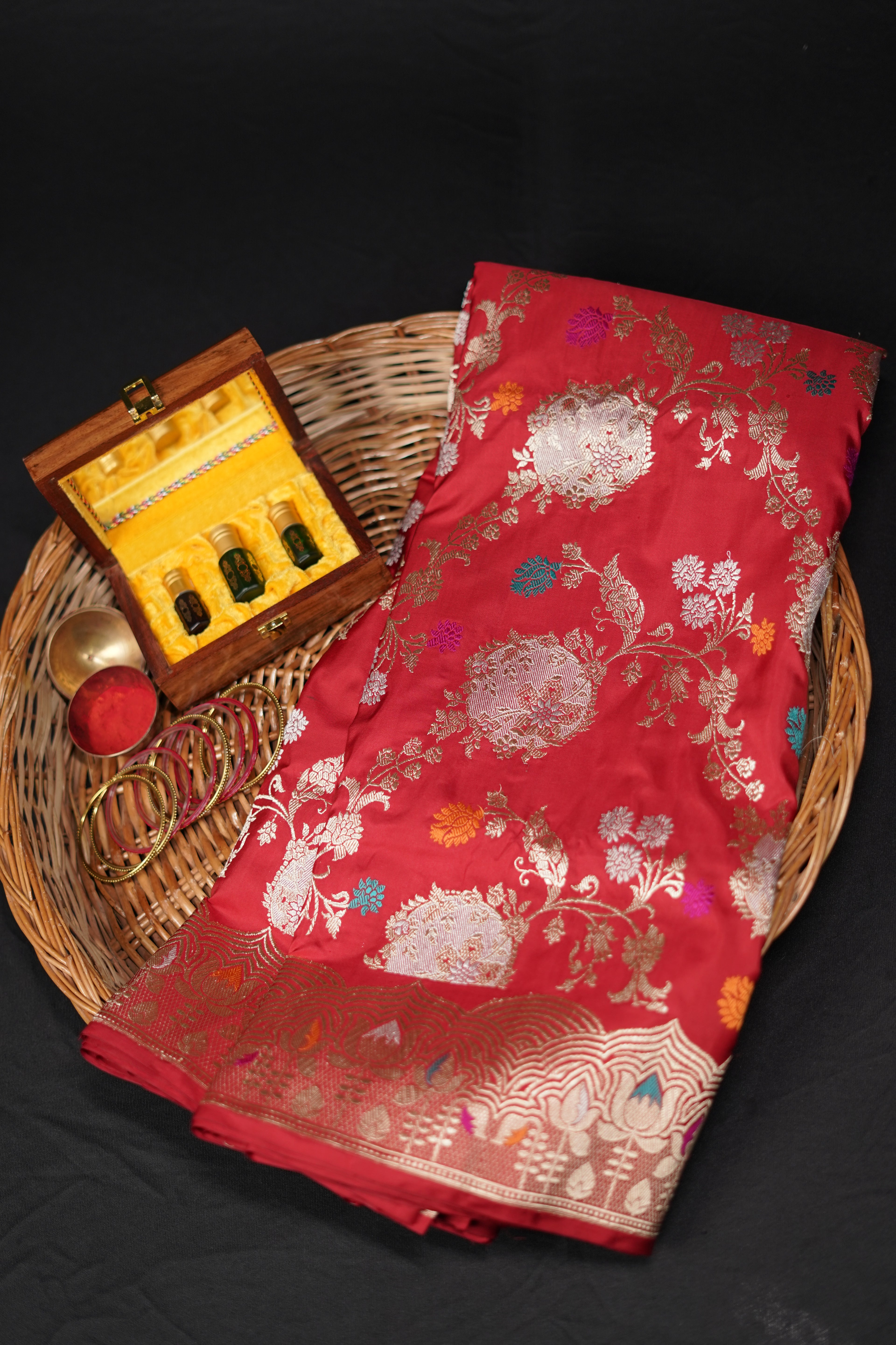 Pure Banarasi Handloom Katan Kadhwa Tilfi Jangla Saree