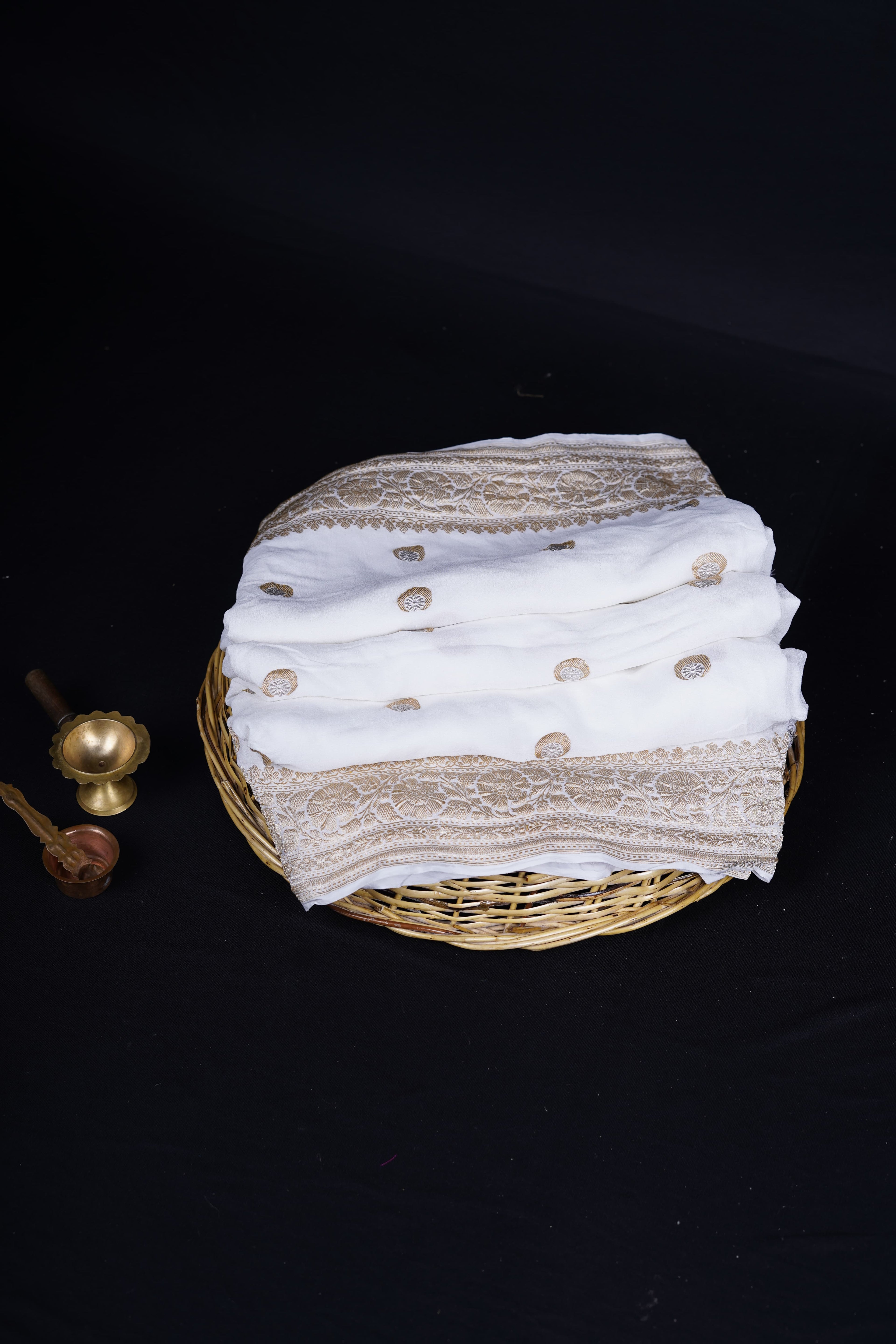 Pure Banarasi Handloom Khaddi Georgette Jangla Chand Tara Saree