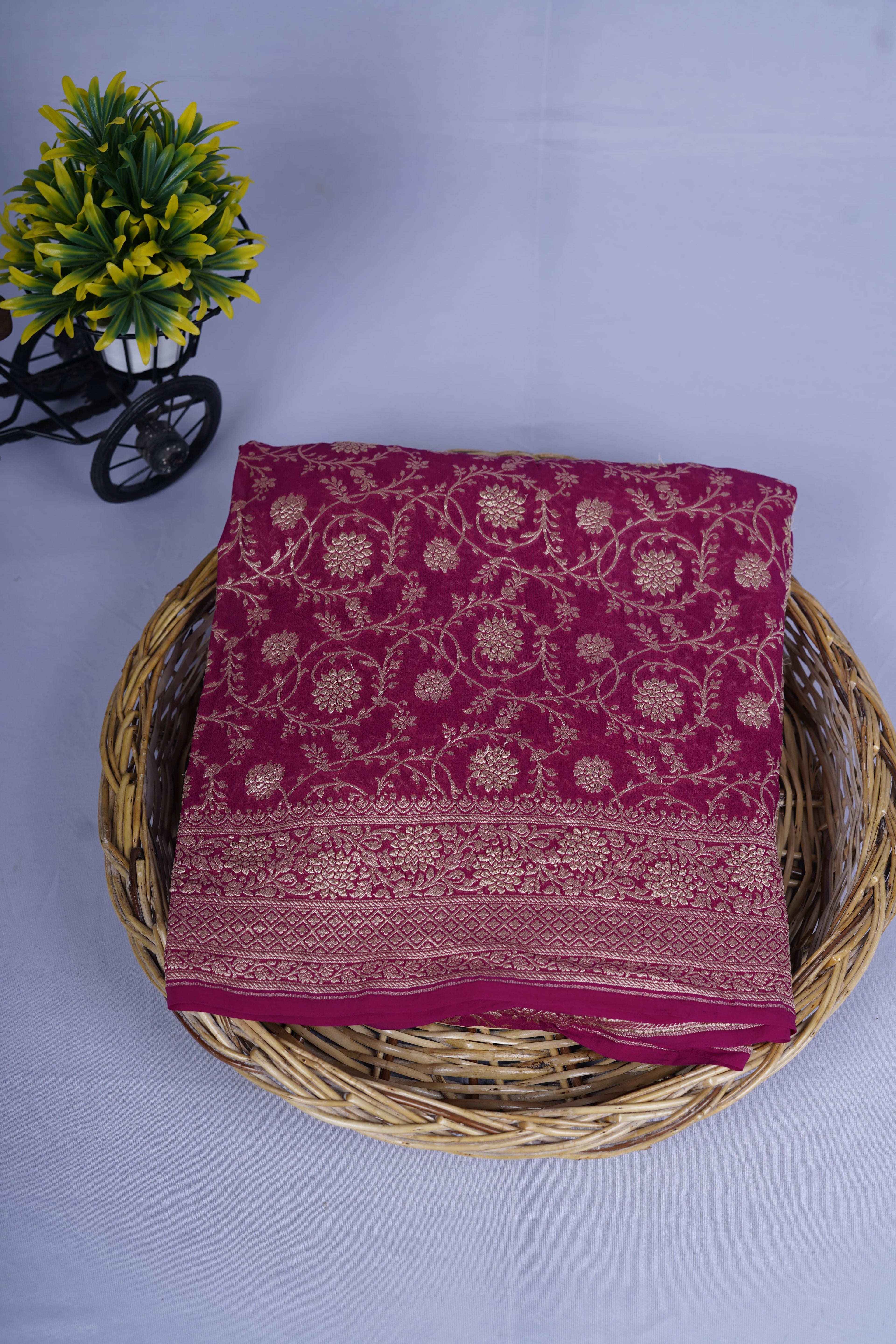 Pure Banarasi Handloom Moonga Georgette Saree