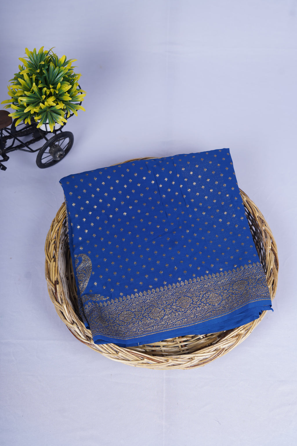 Pure Banarasi Handloom Khaddi Georgette Antique Buti Saree