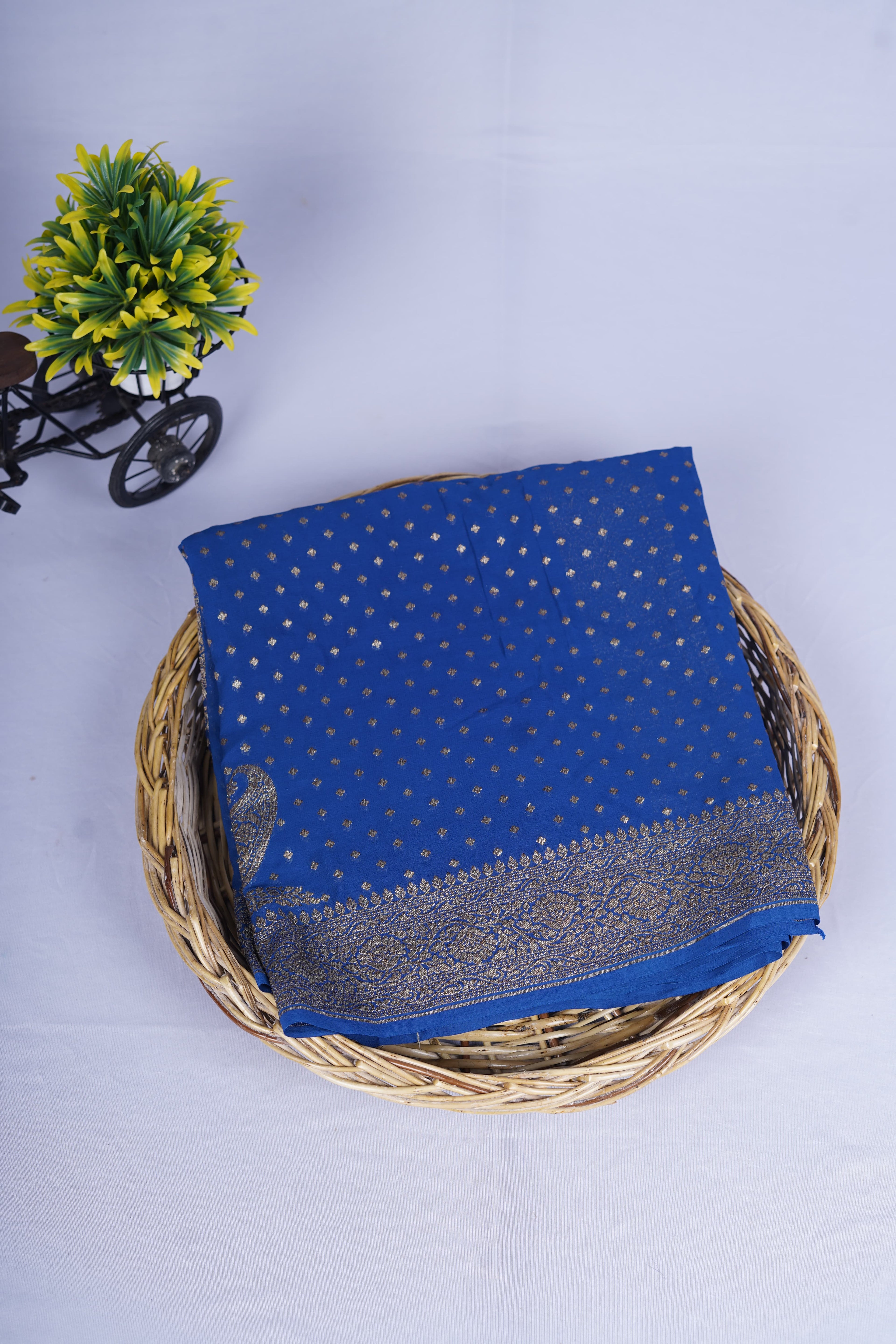 Pure Banarasi Handloom Khaddi Georgette Antique Buti Saree