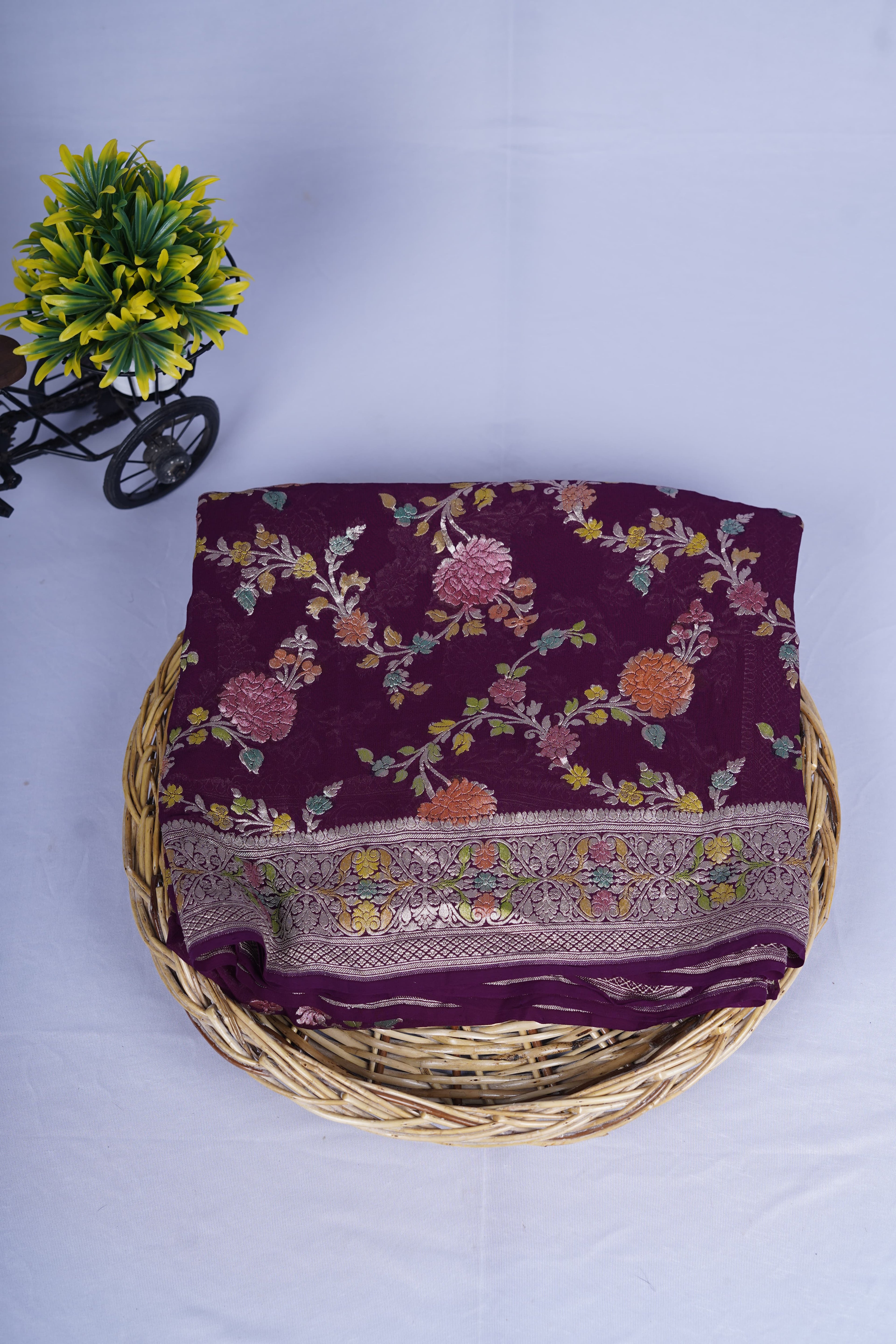 Pure Banarasi Handloom Moonga Georgette Saree