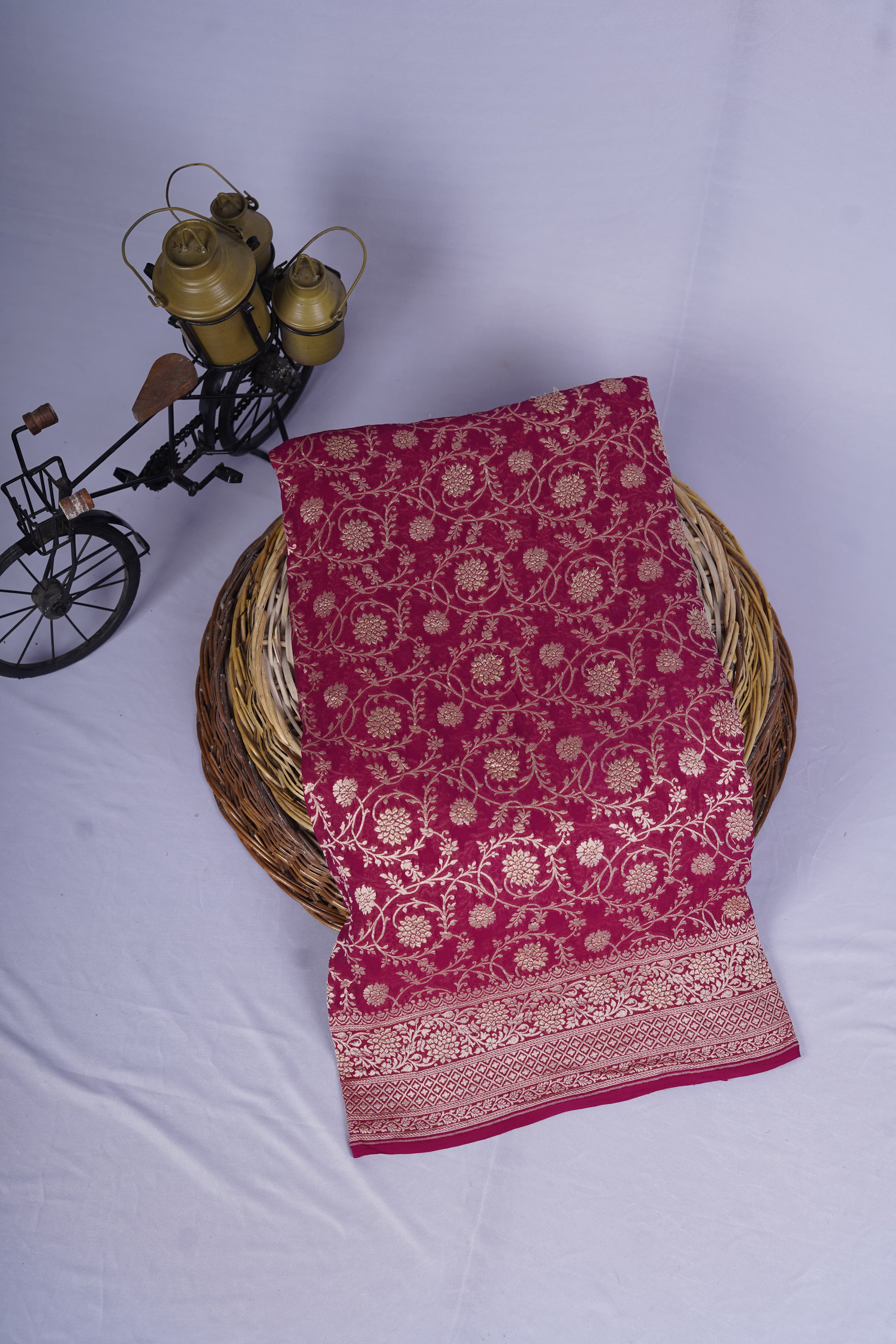 Pure Banarasi Handloom Moonga Georgette Saree