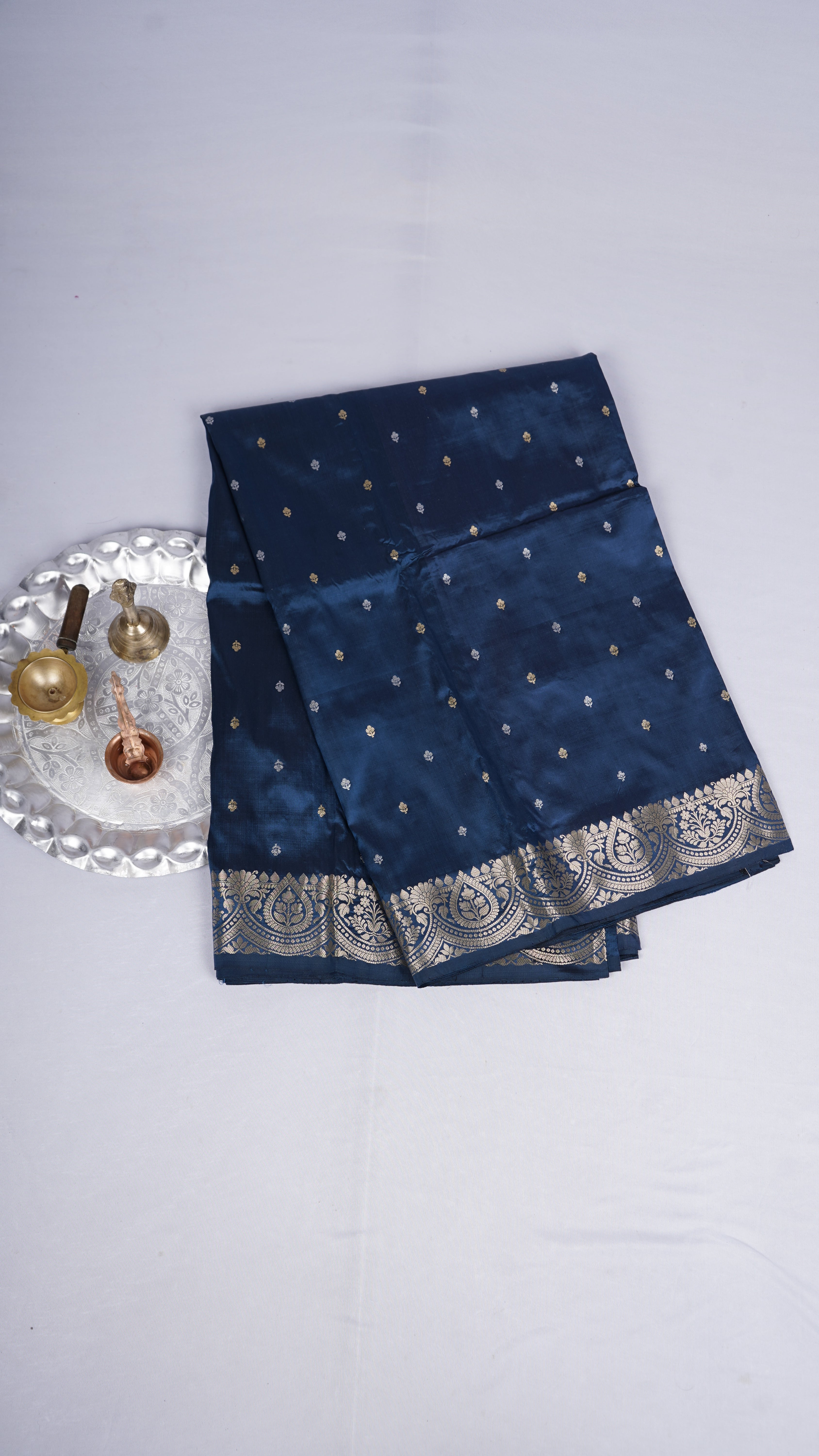 Pure Banarasi Handloom Katan Buti Saree
