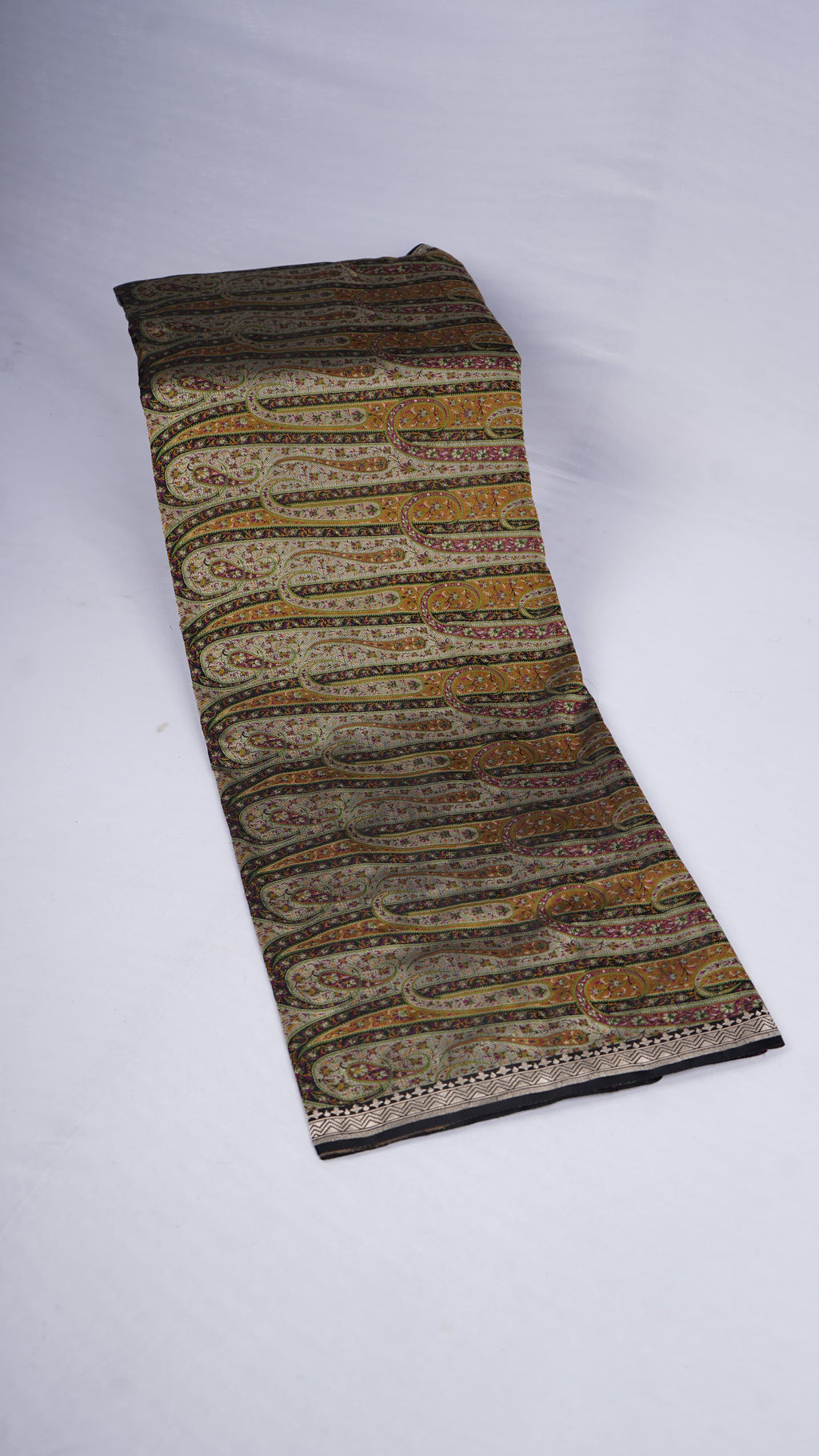 Pure Banarasi Handloom Katan Jamawar Saree