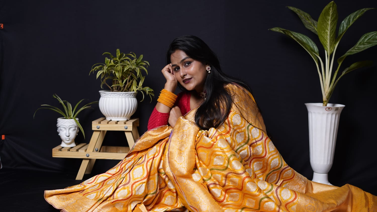 Pure Banarasi Handloom Katan Mehraab Saree