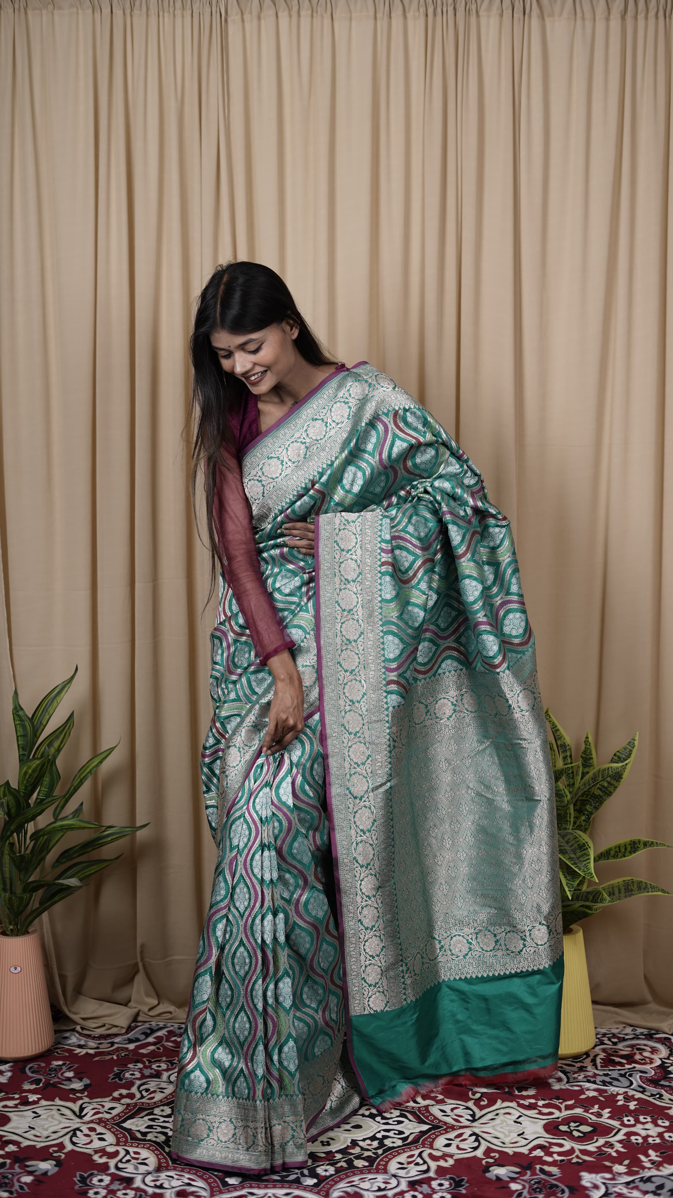 Pure Banarasi Handloom Jamdani Mehraab Saree