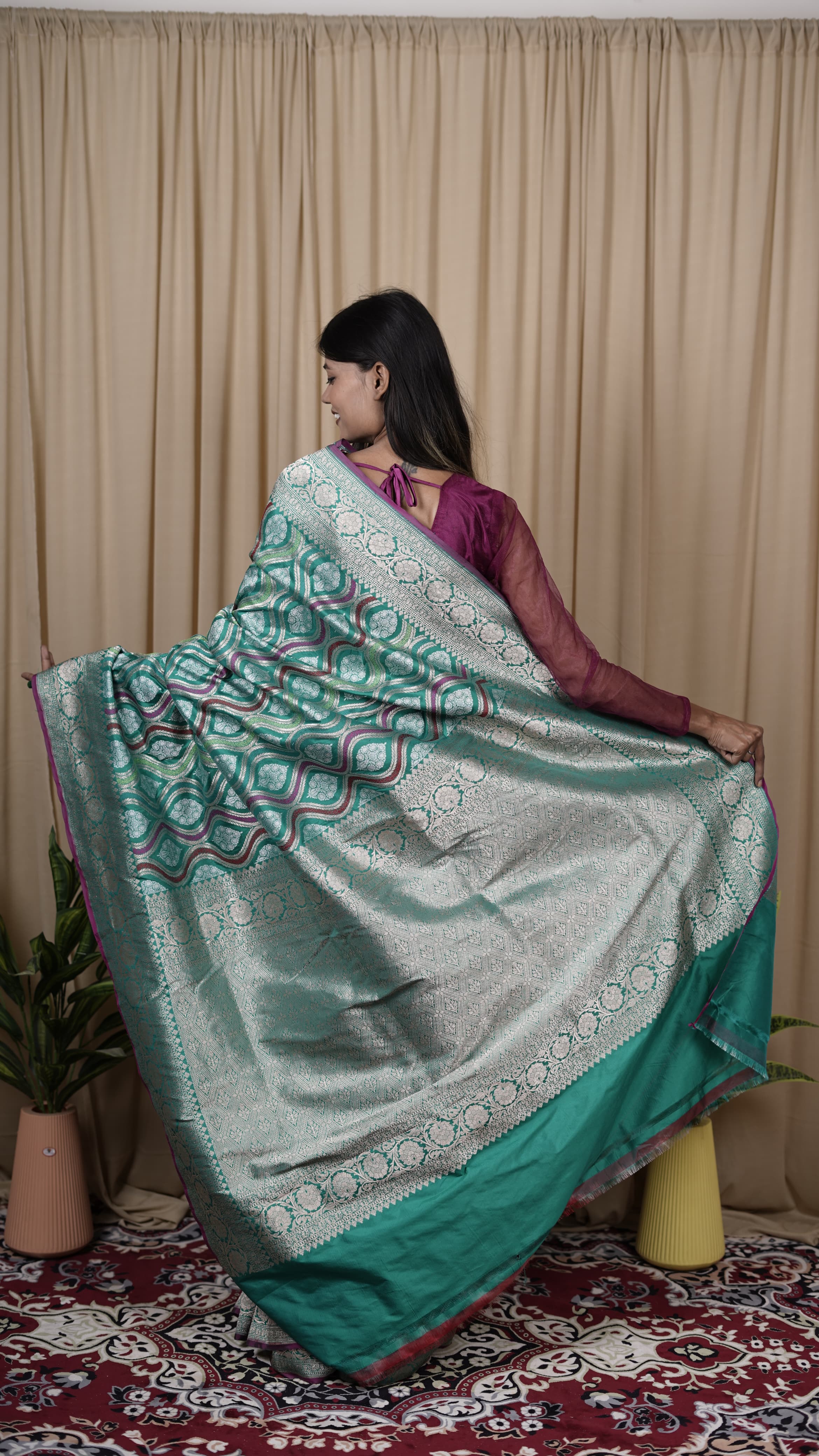 Pure Banarasi Handloom Jamdani Mehraab Saree