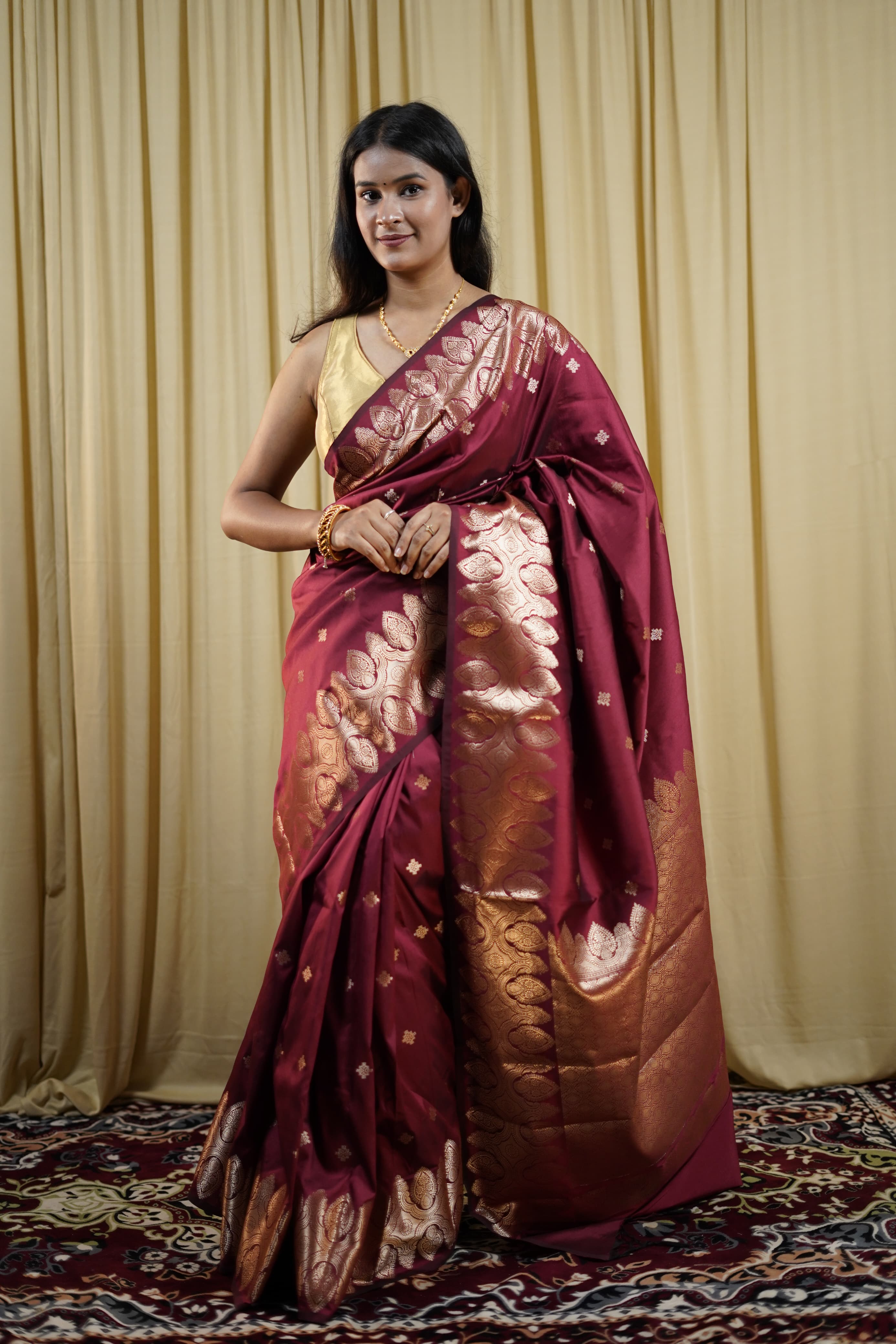 Pure Banarasi Handloom Traditional Boota Saree