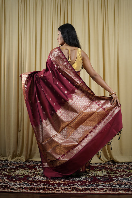 Pure Banarasi Handloom Traditional Boota Saree