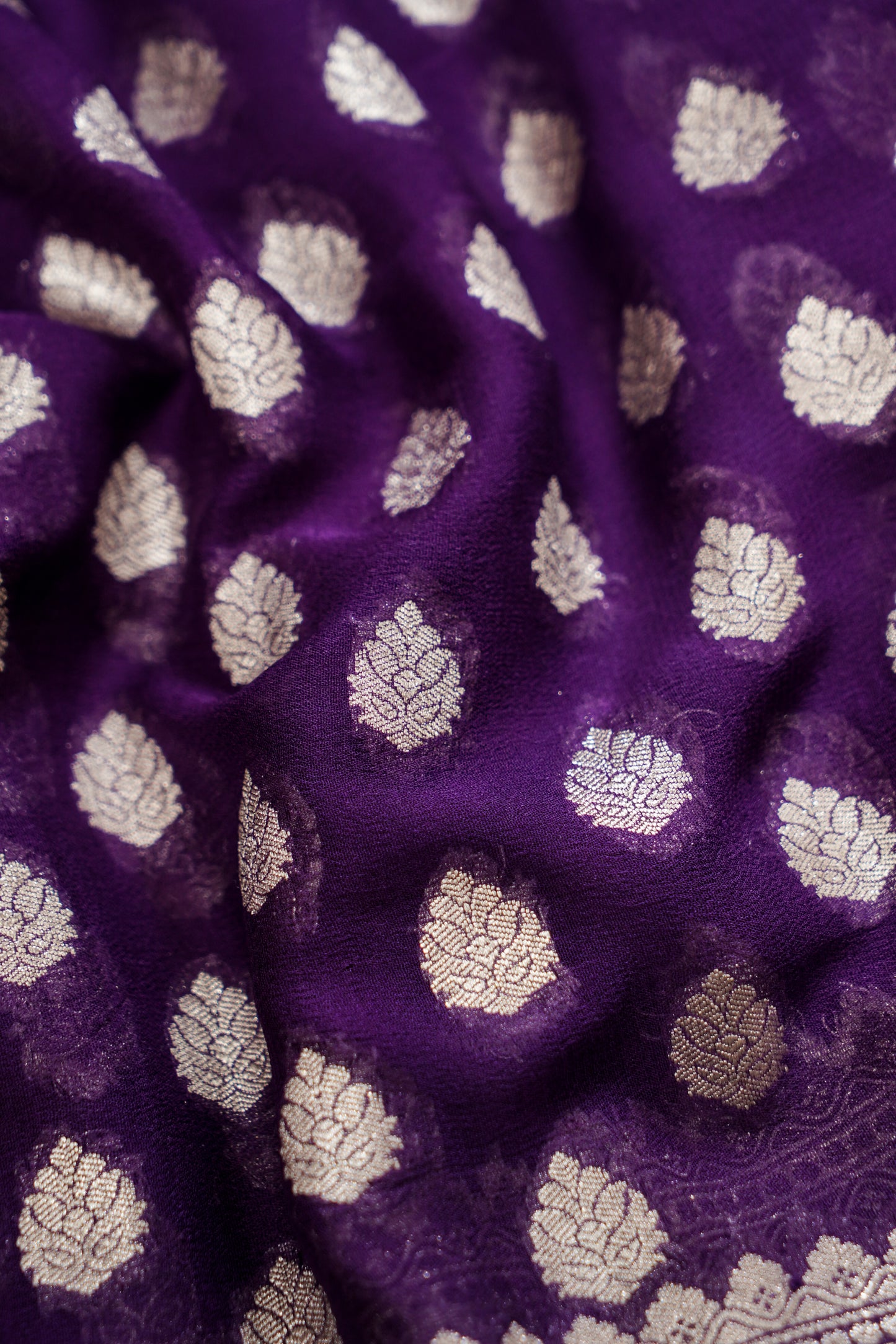 Pure Banarasi Handloom Khaddi Georgette Platinum Buti Saree