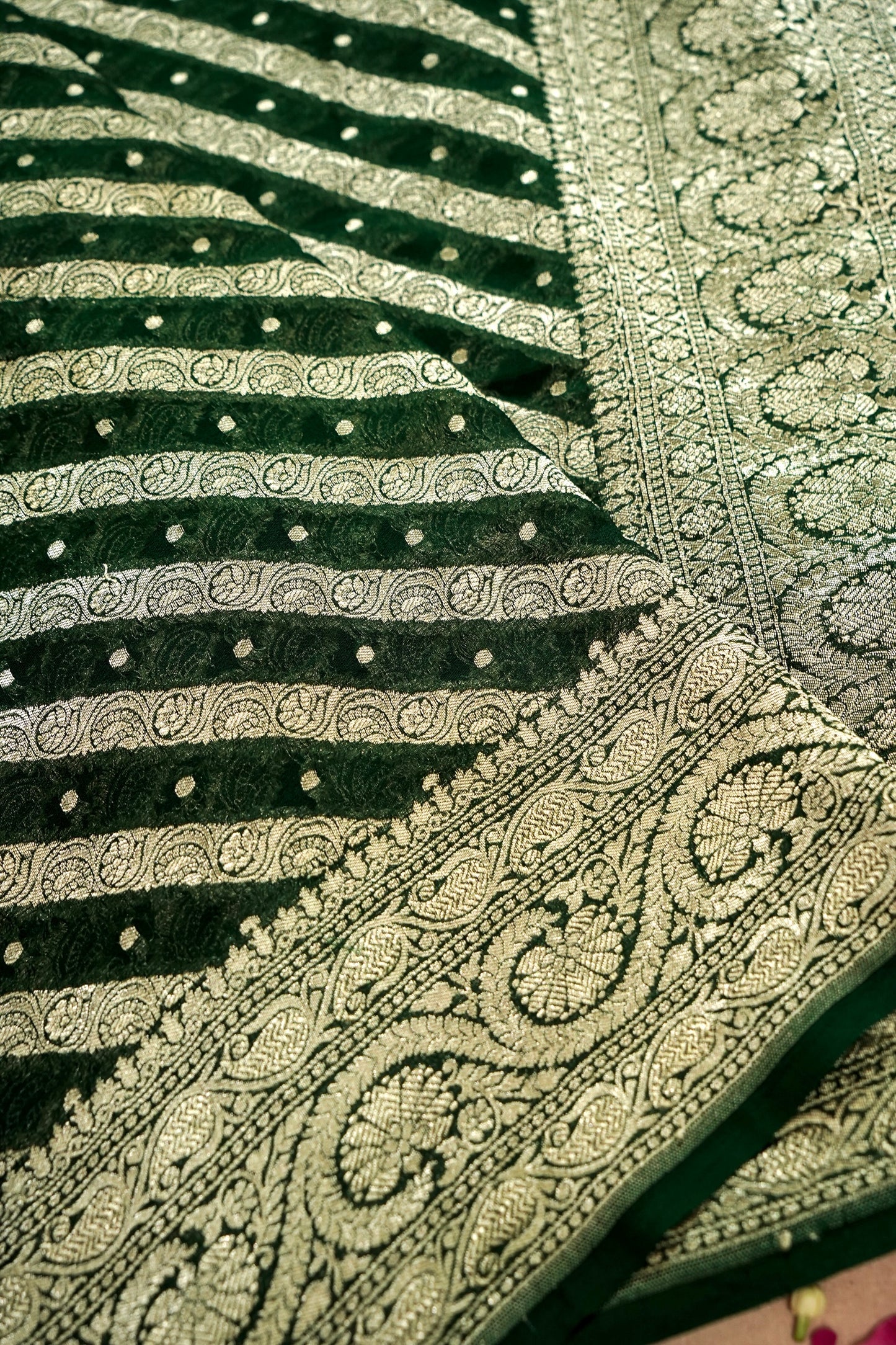 Pure Banarasi Handloom Khaddi Georgette Platinum Aada Saree