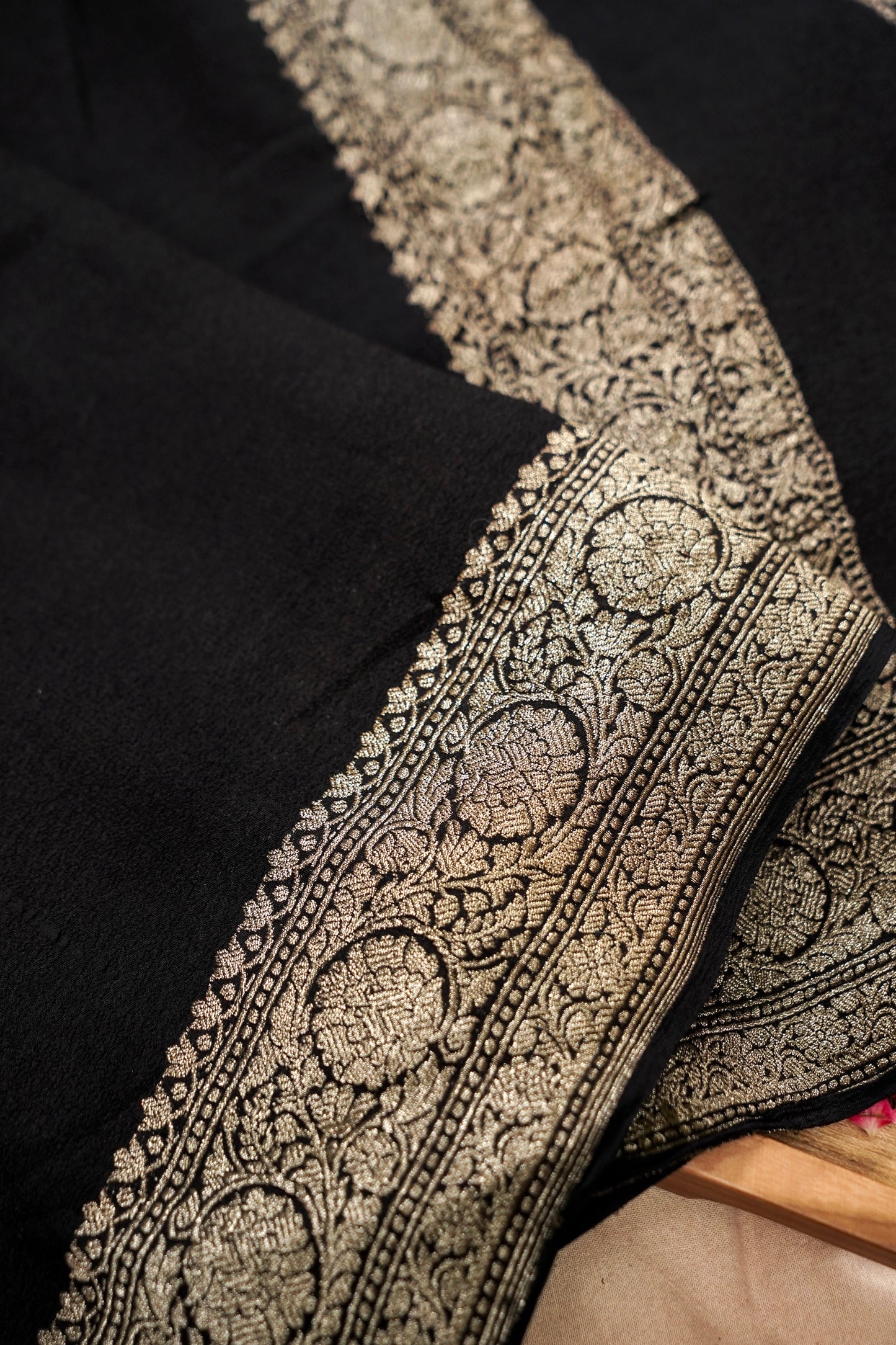 Pure Banarasi Handloom Khaddi Georgette Real Zari Valkalam Saree