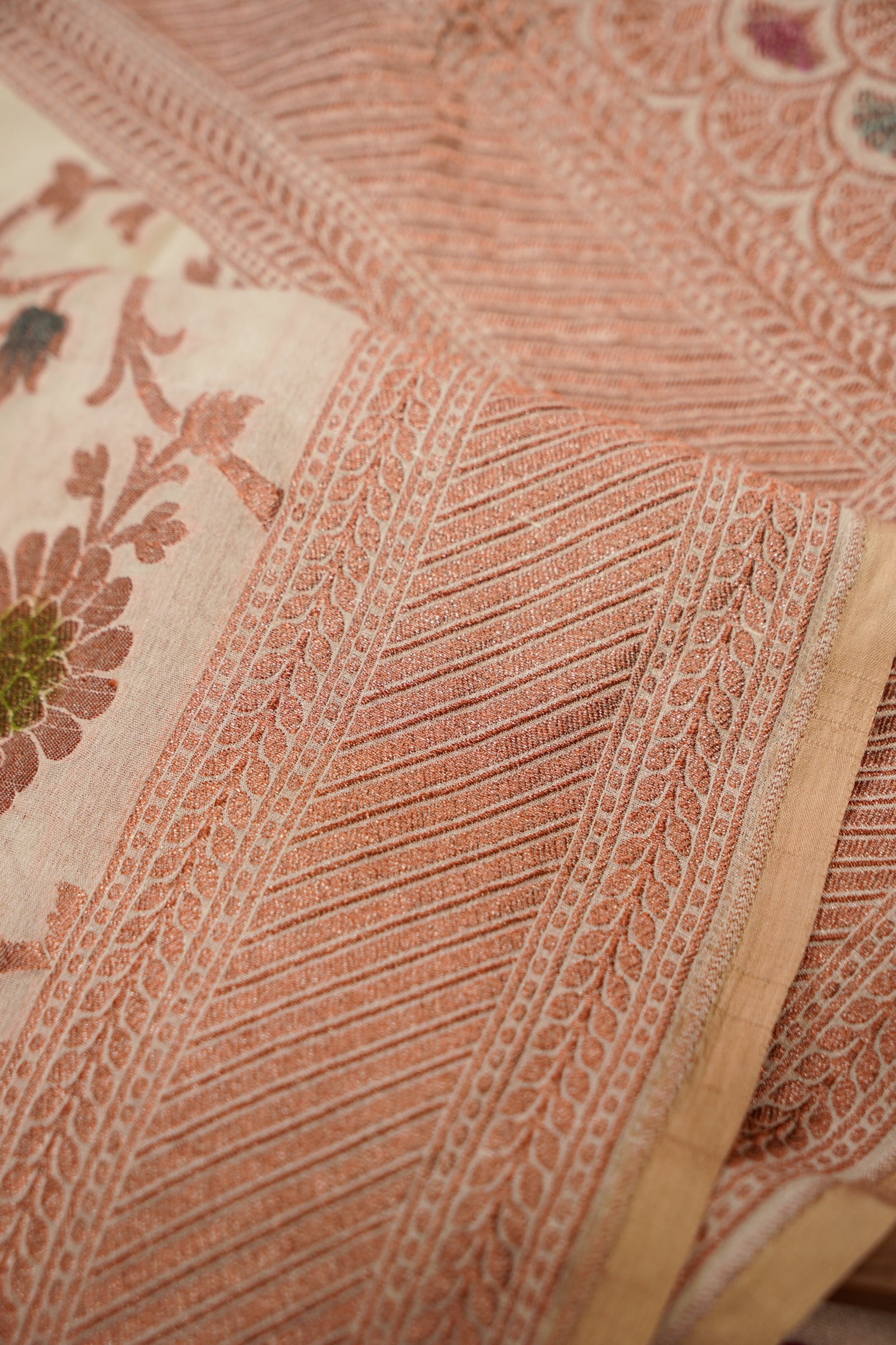 Pure Banarasi Handloom Khaddi Georgette Copper Refling Saree