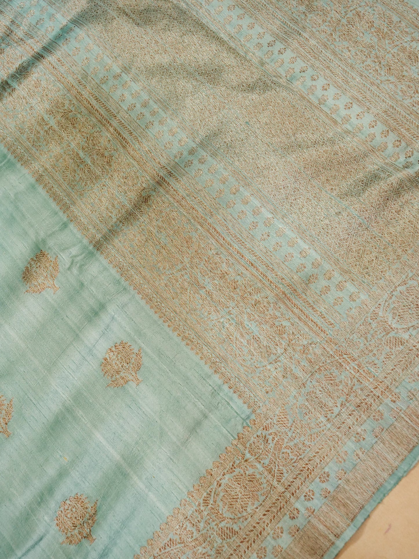 Pure Banarasi Handloom Katan Matka Saree
