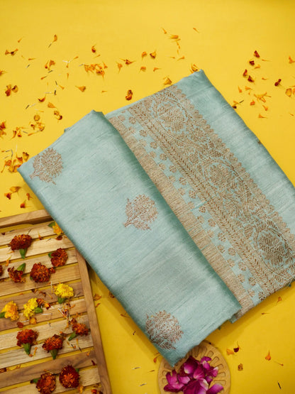 Pure Banarasi Handloom Matka Silk Kadhwa Boota Saree
