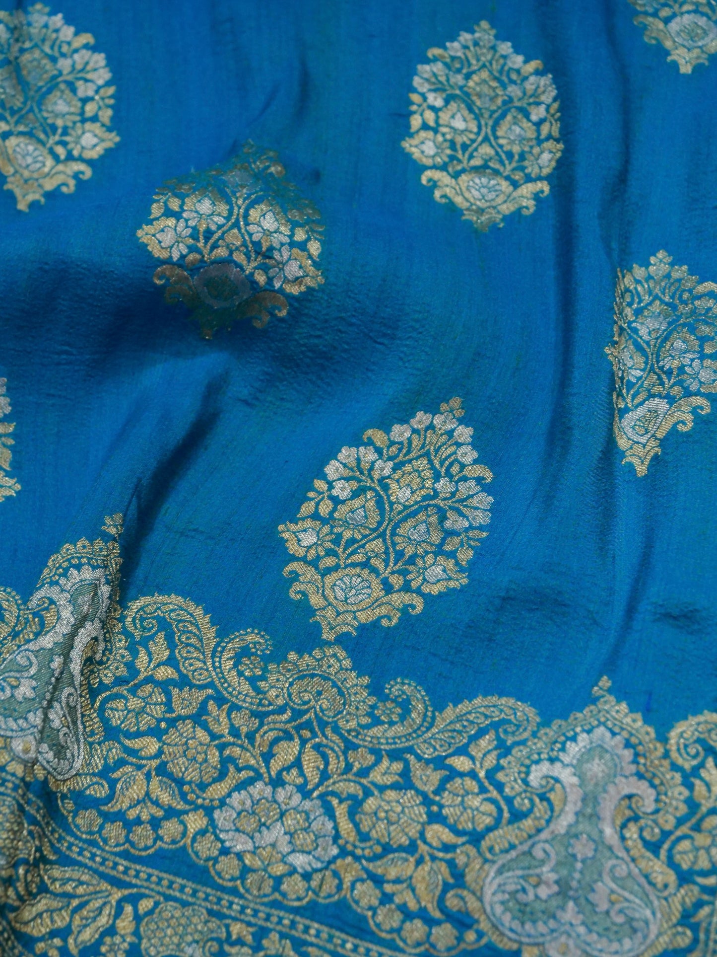 Pure Banarasi Handloom Georgette Desi Tussar Designer Boota Saree