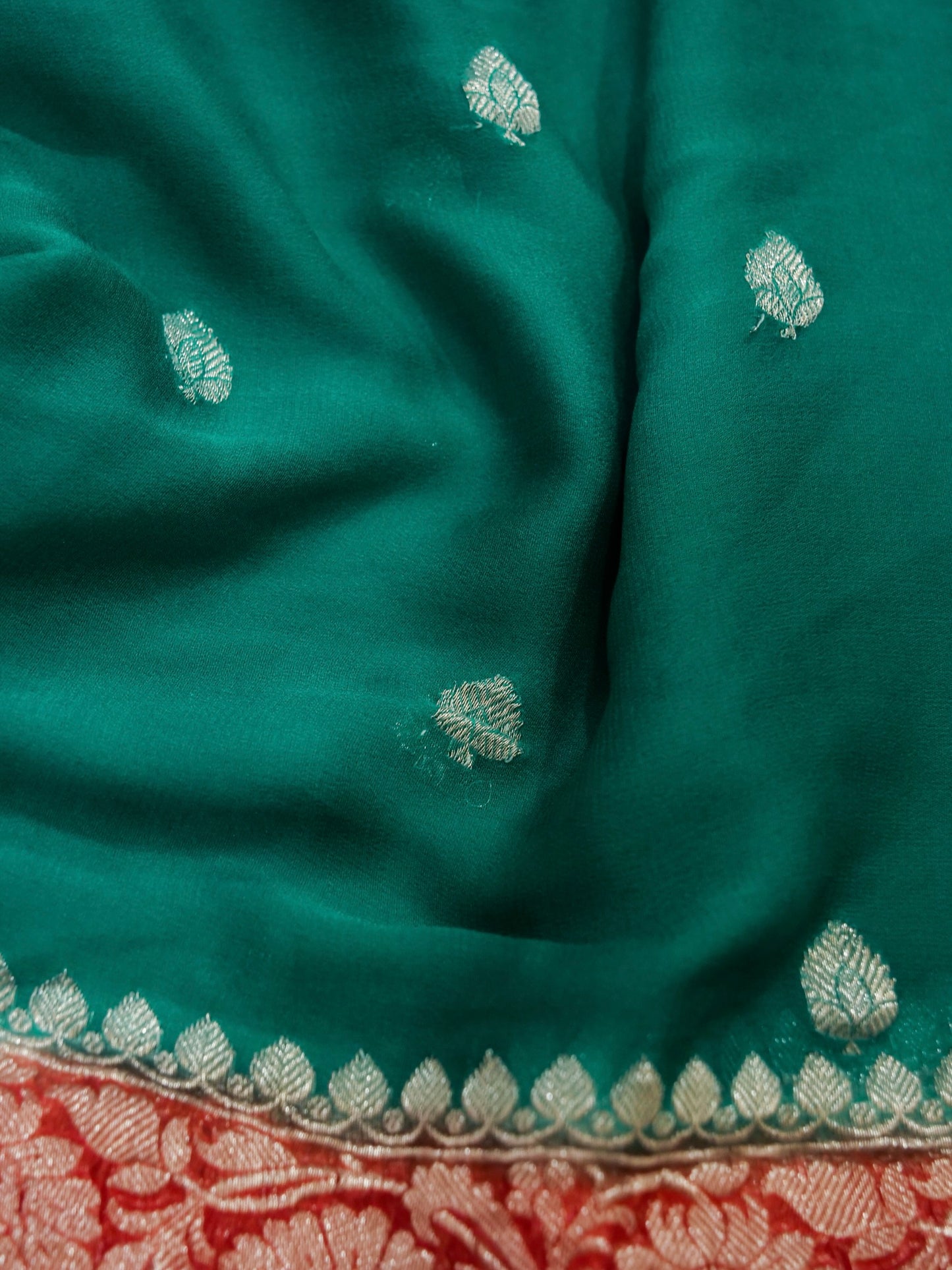 Pure Banarasi Handloom Rupa Buti Saree