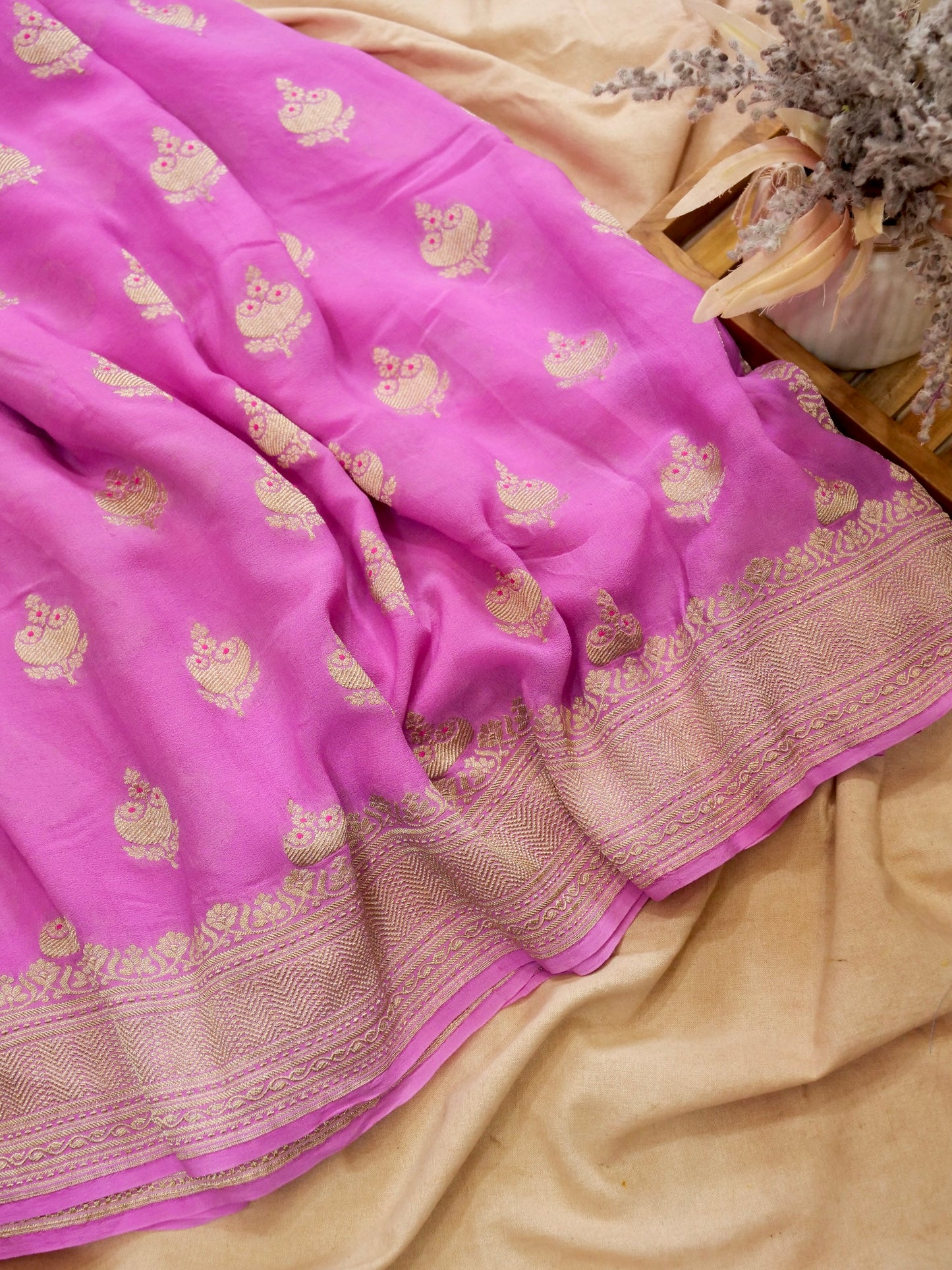 Pure Banarasi Handloom Khaddi Georgette Jamdani Boota Saree