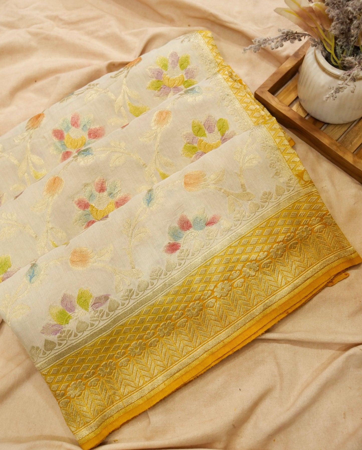 Pure Banarasi Handloom Moonga Georgette Refling Saree