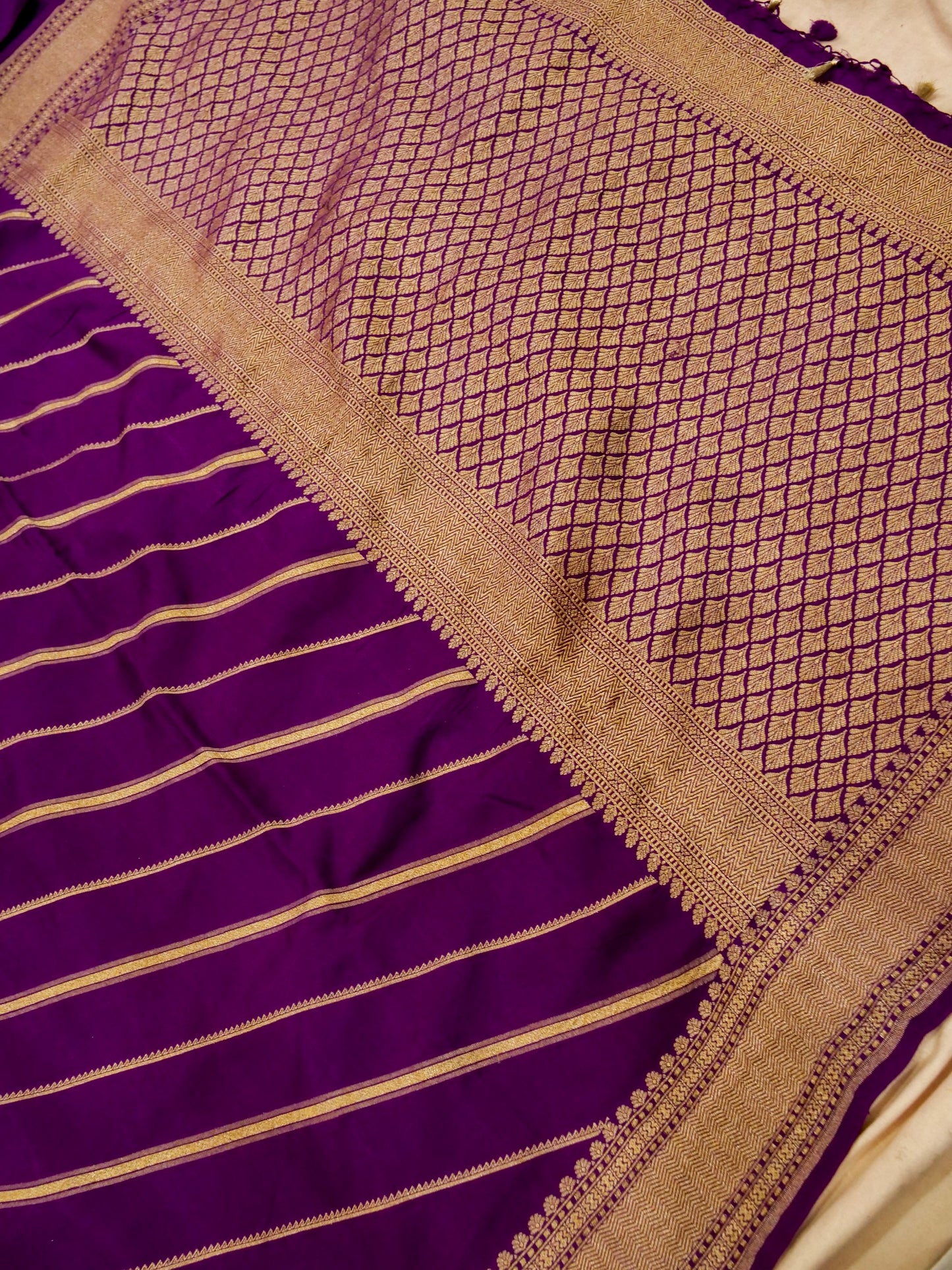 Pure Banarasi Handloom Moonga Georgette Striped Saree
