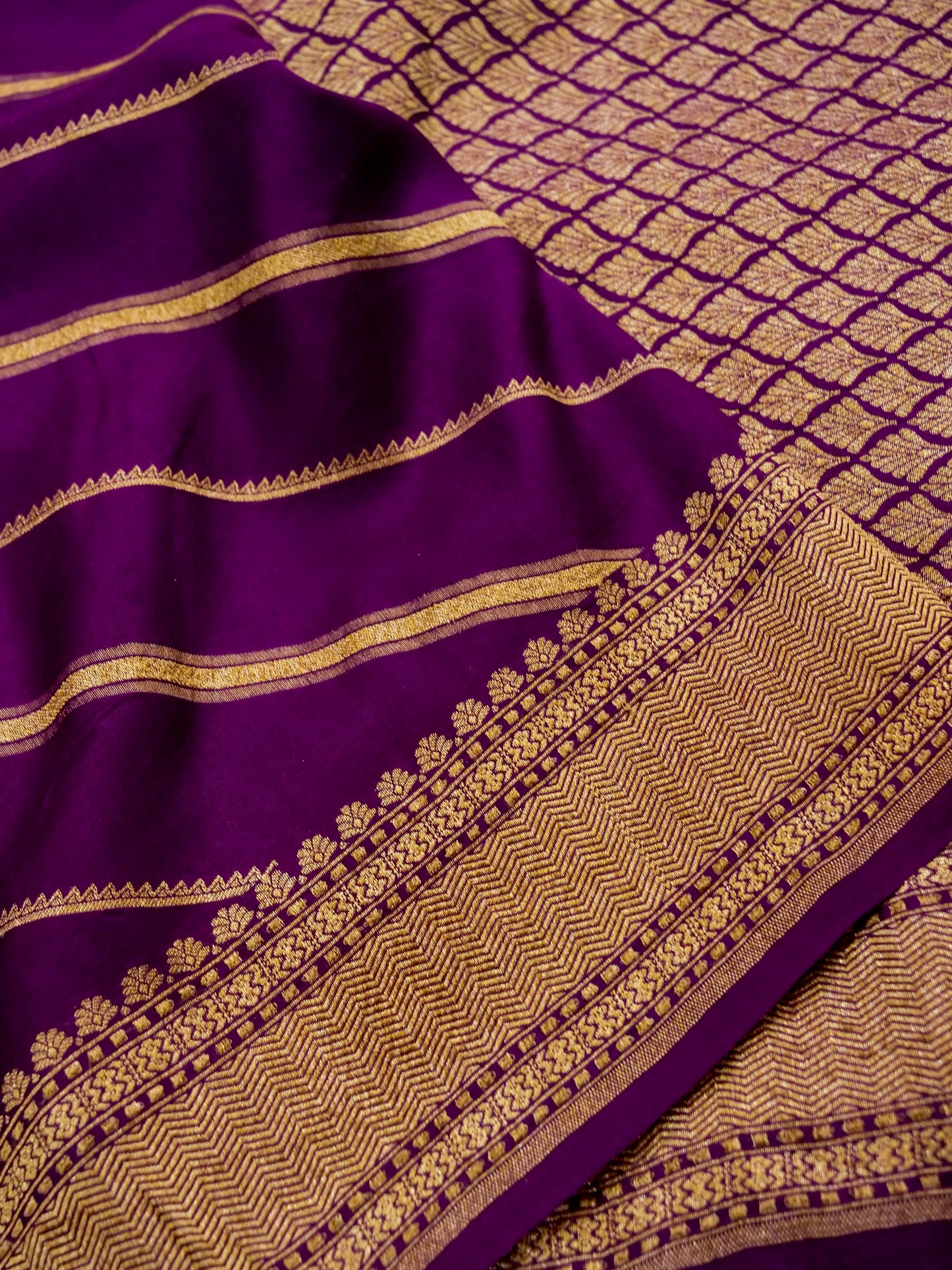 Pure Banarasi Handloom Moonga Georgette Striped Saree