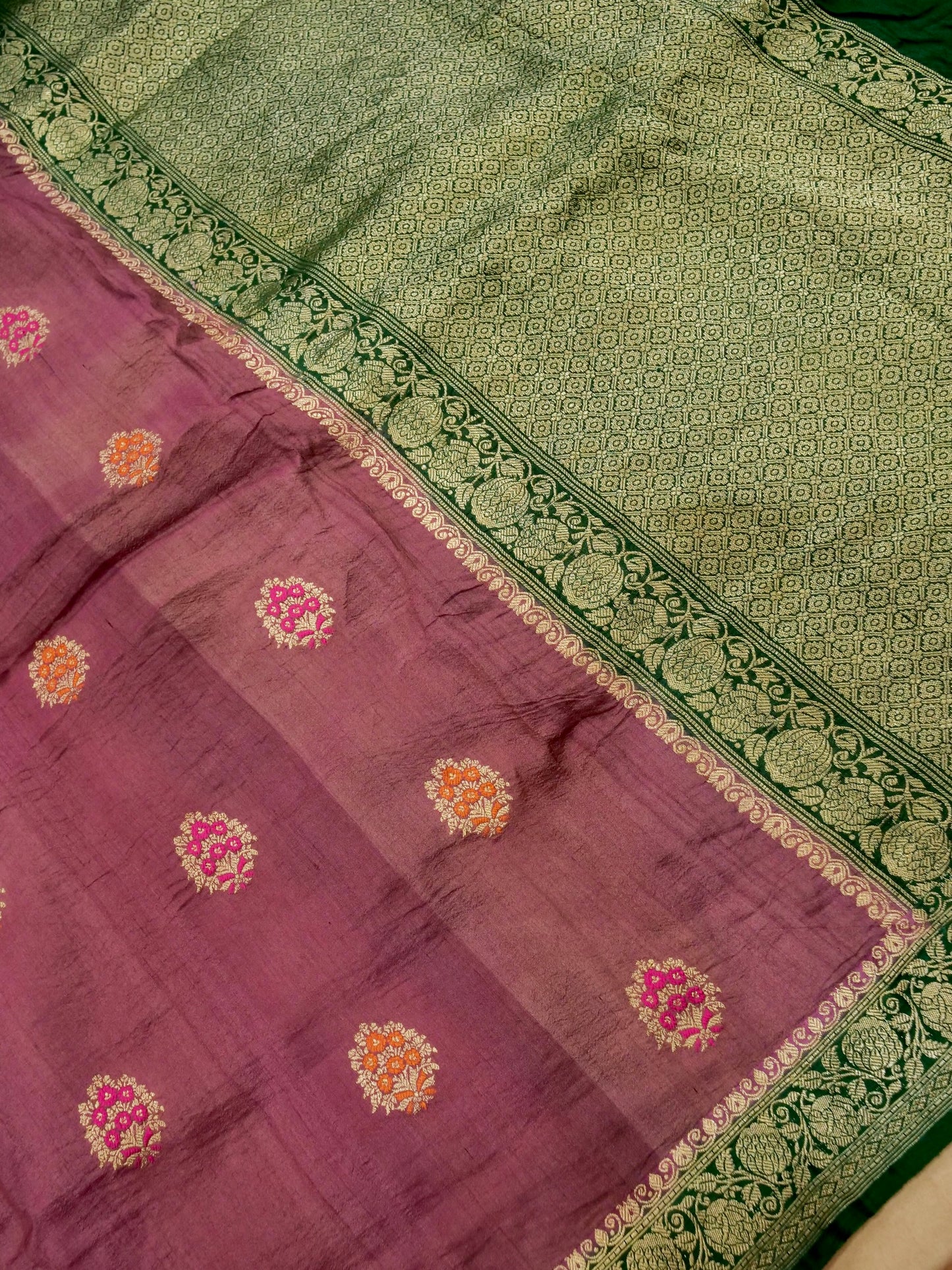 Pure Banarasi Handloom Tussar Georgette Meena Kadhwa Boota Saree