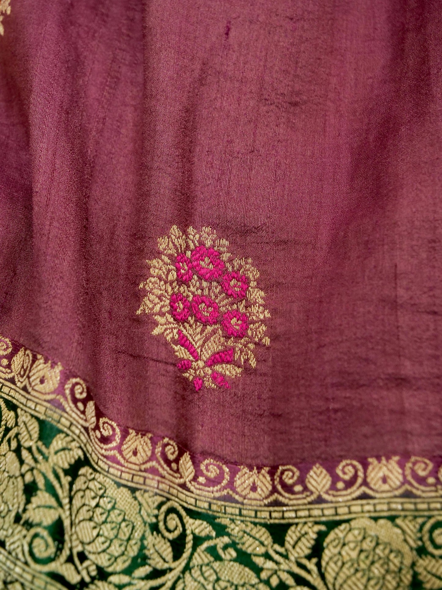 Pure Banarasi Handloom Tussar Georgette Meena Kadhwa Boota Saree